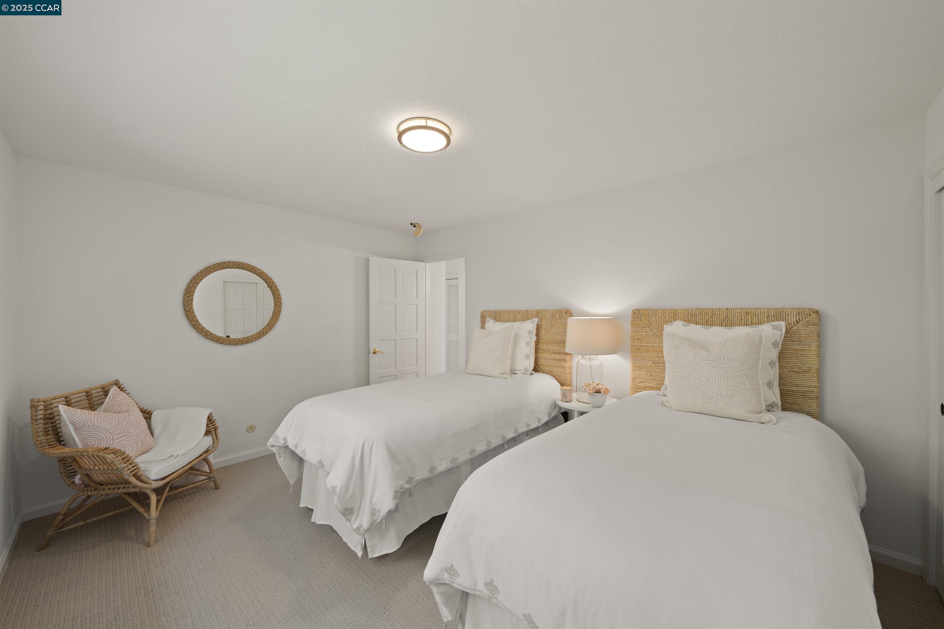 1828 Saint Andrews Dr.