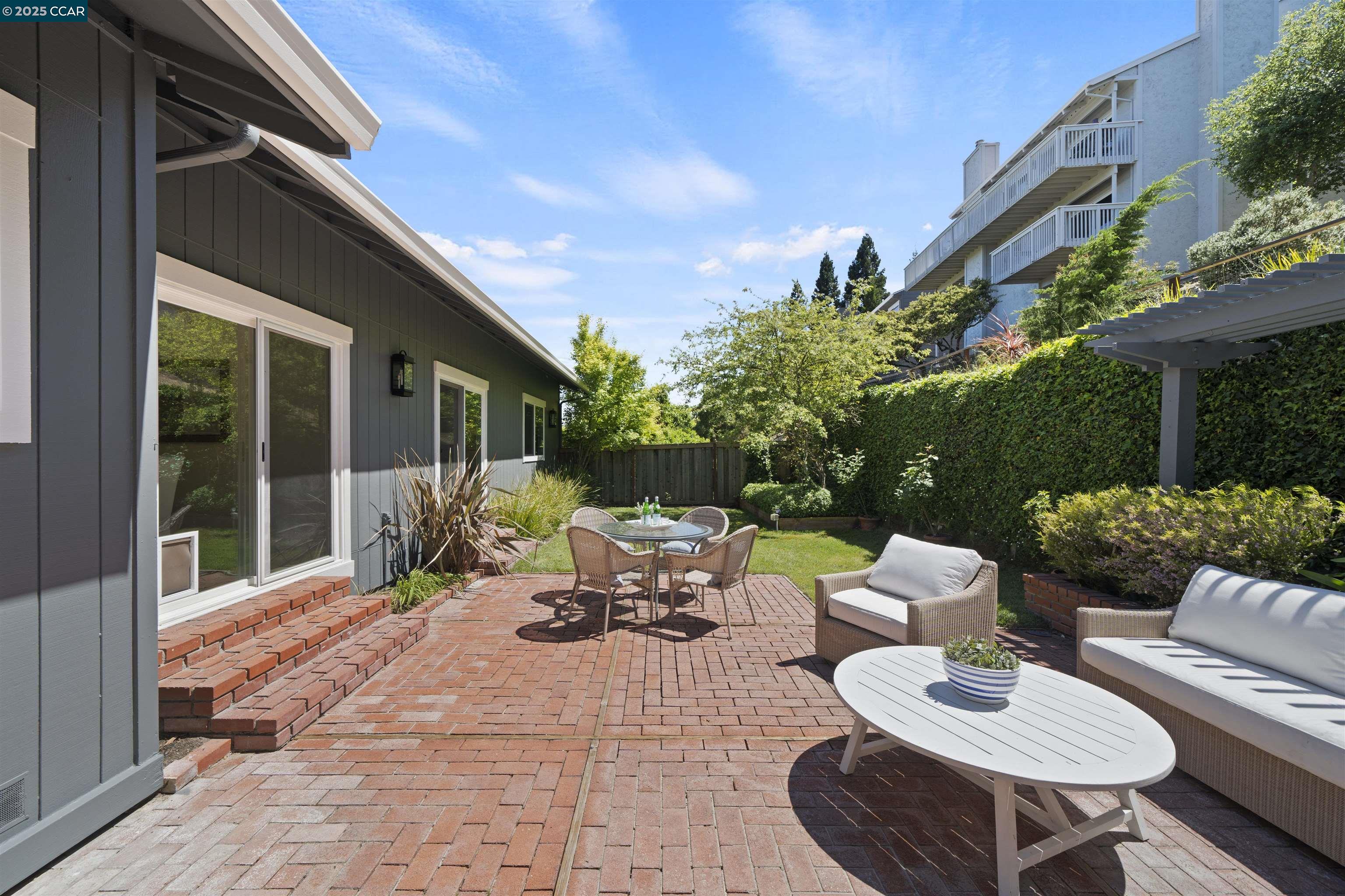 1828 Saint Andrews Dr.