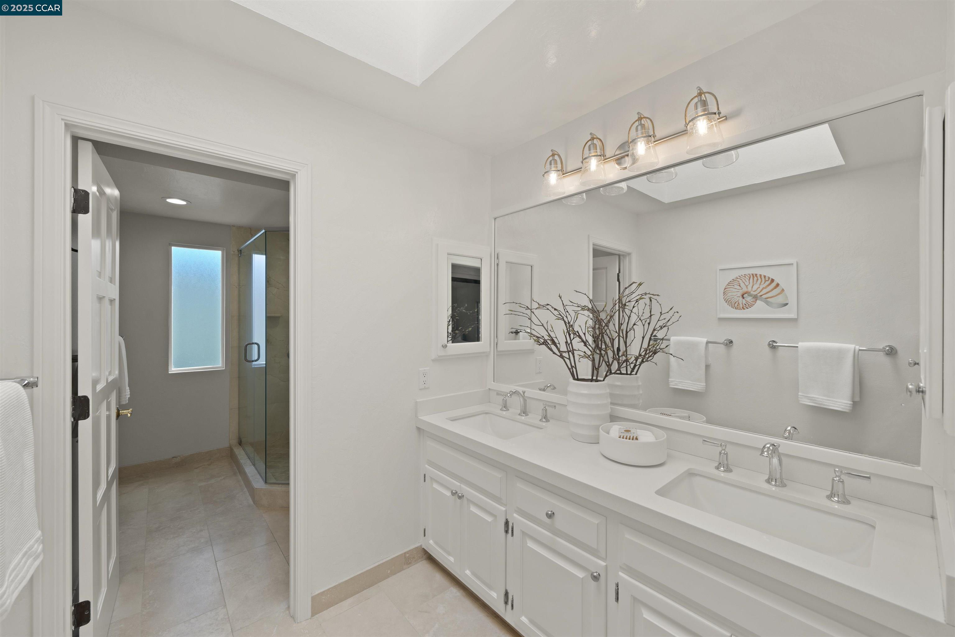 1828 Saint Andrews Dr.