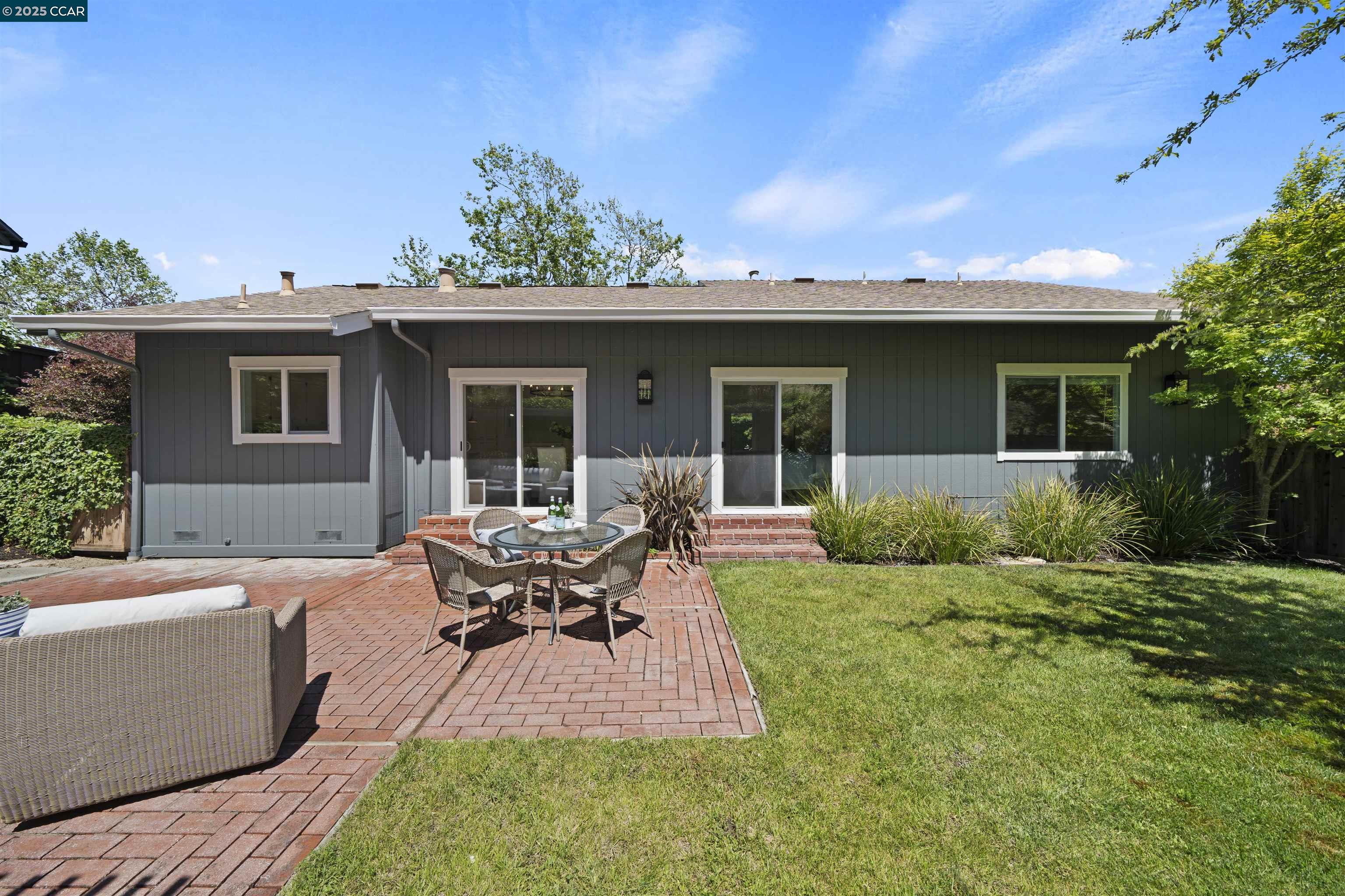 1828 Saint Andrews Dr.