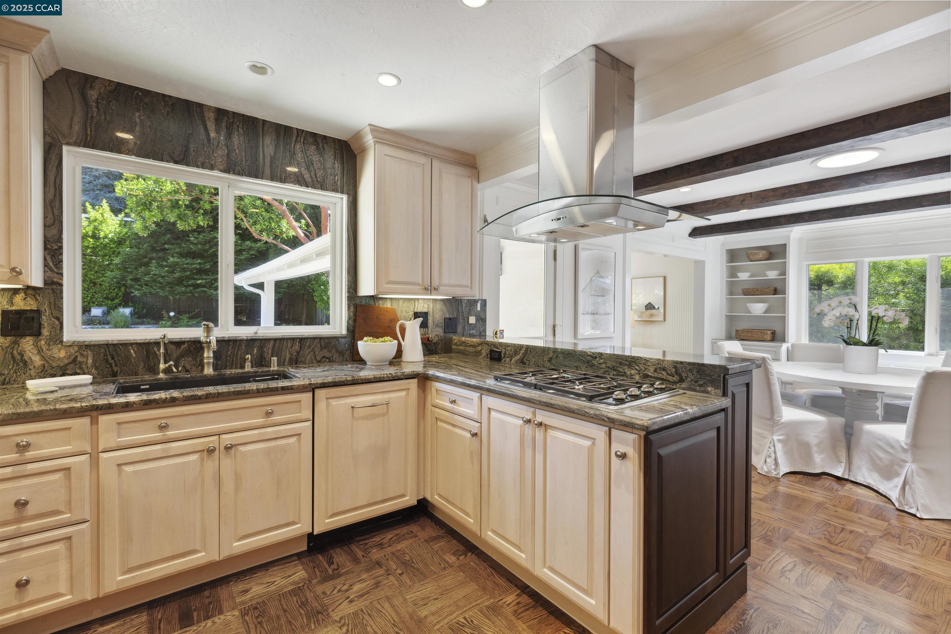 51 Ivy Dr