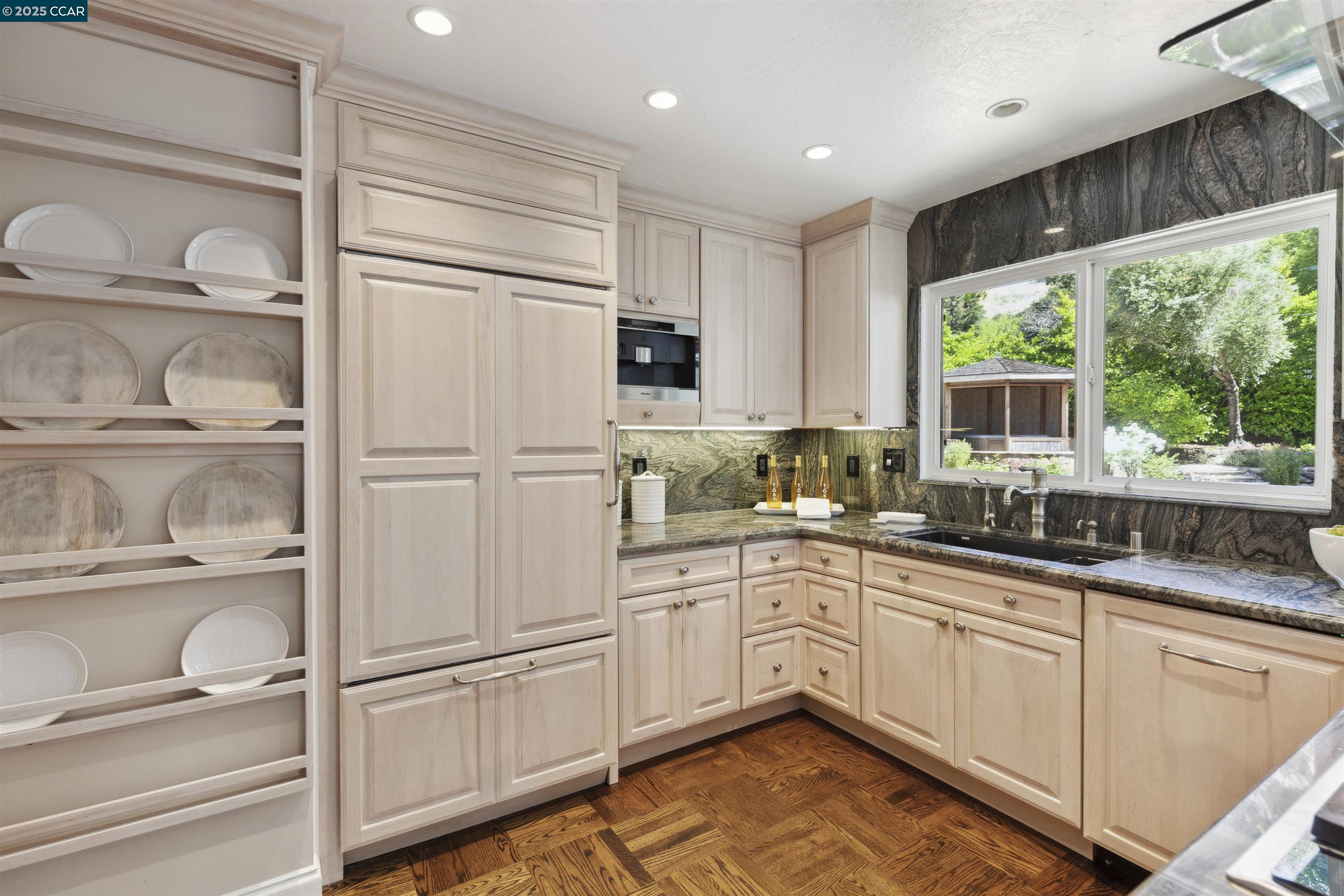 51 Ivy Dr