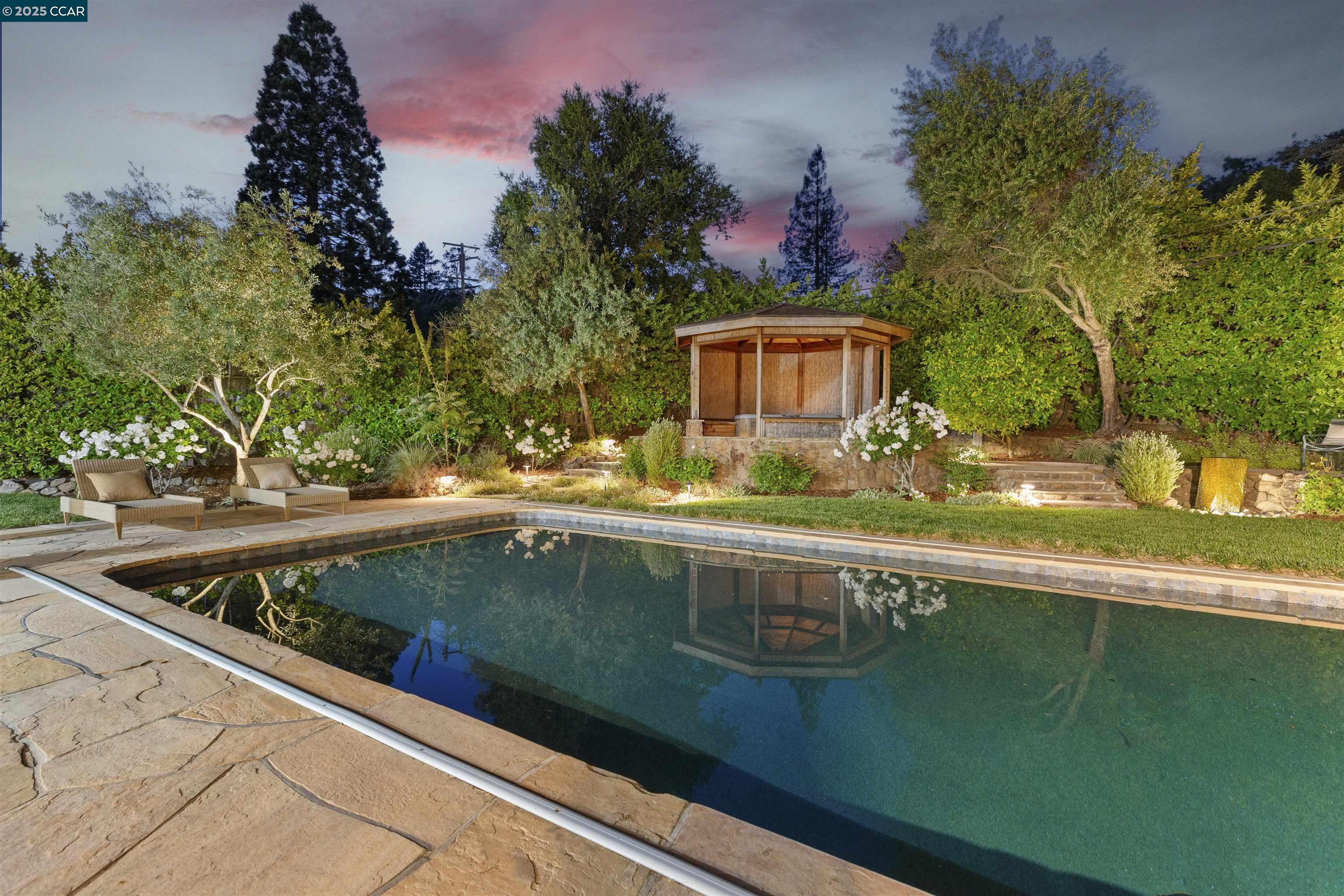 51 Ivy Dr