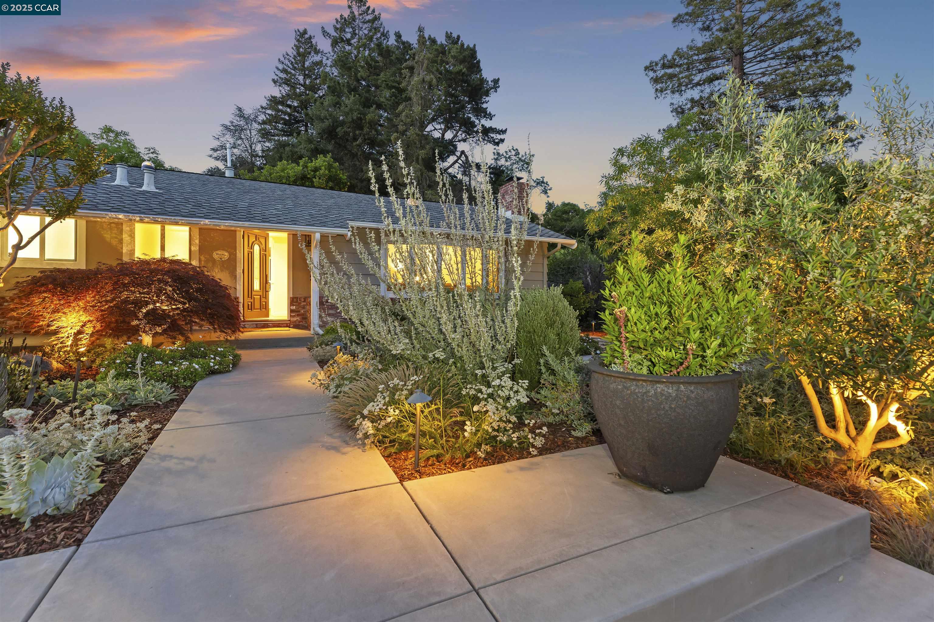 51 Ivy Dr