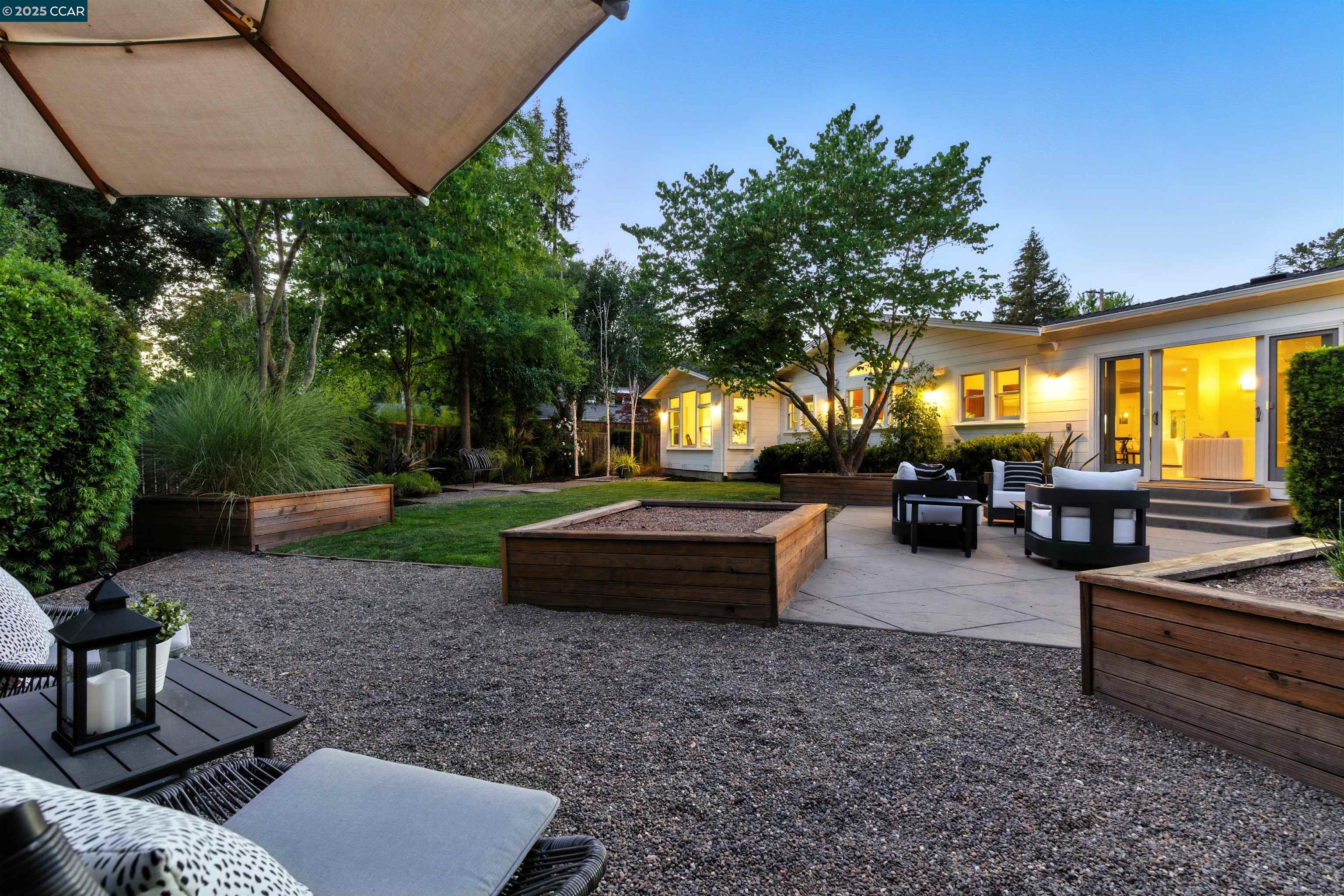 101 Meadow Ln