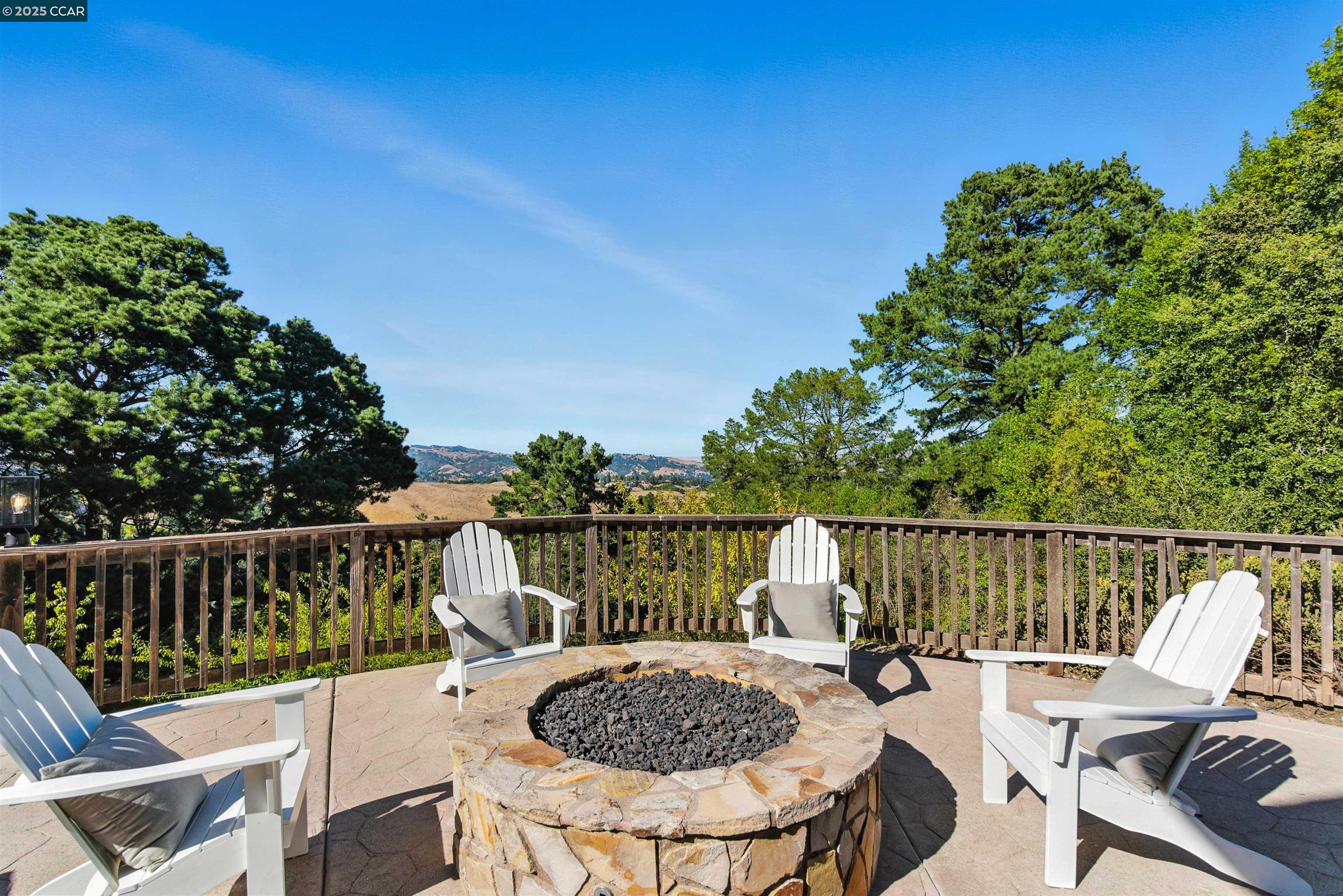 89 Donald Dr