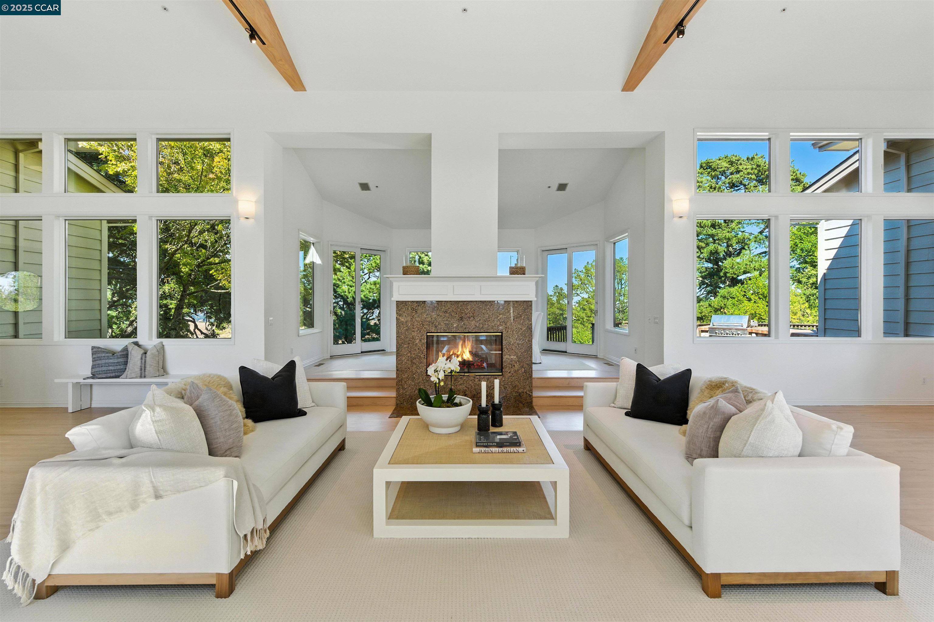 89 Donald Dr