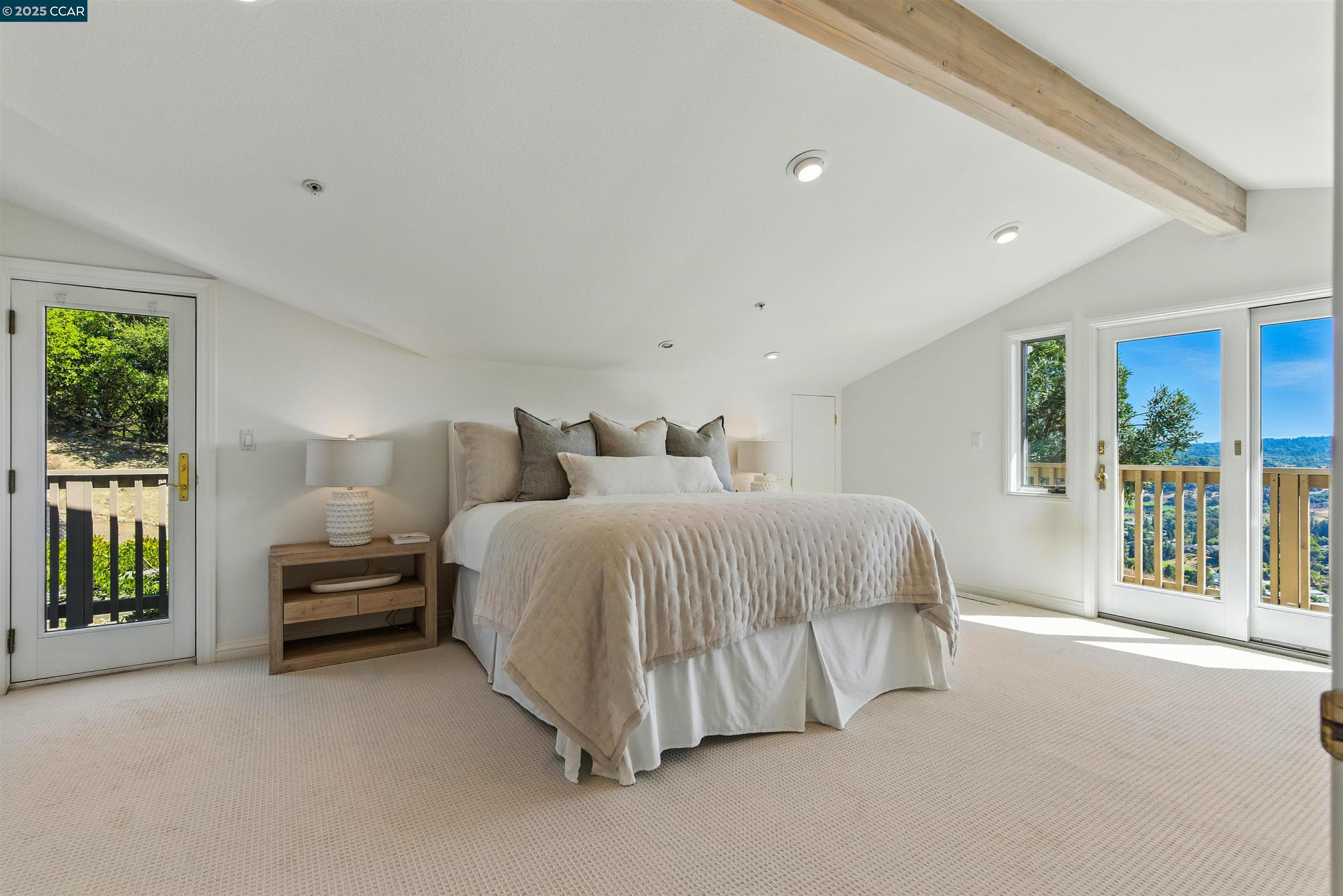 89 Donald Dr