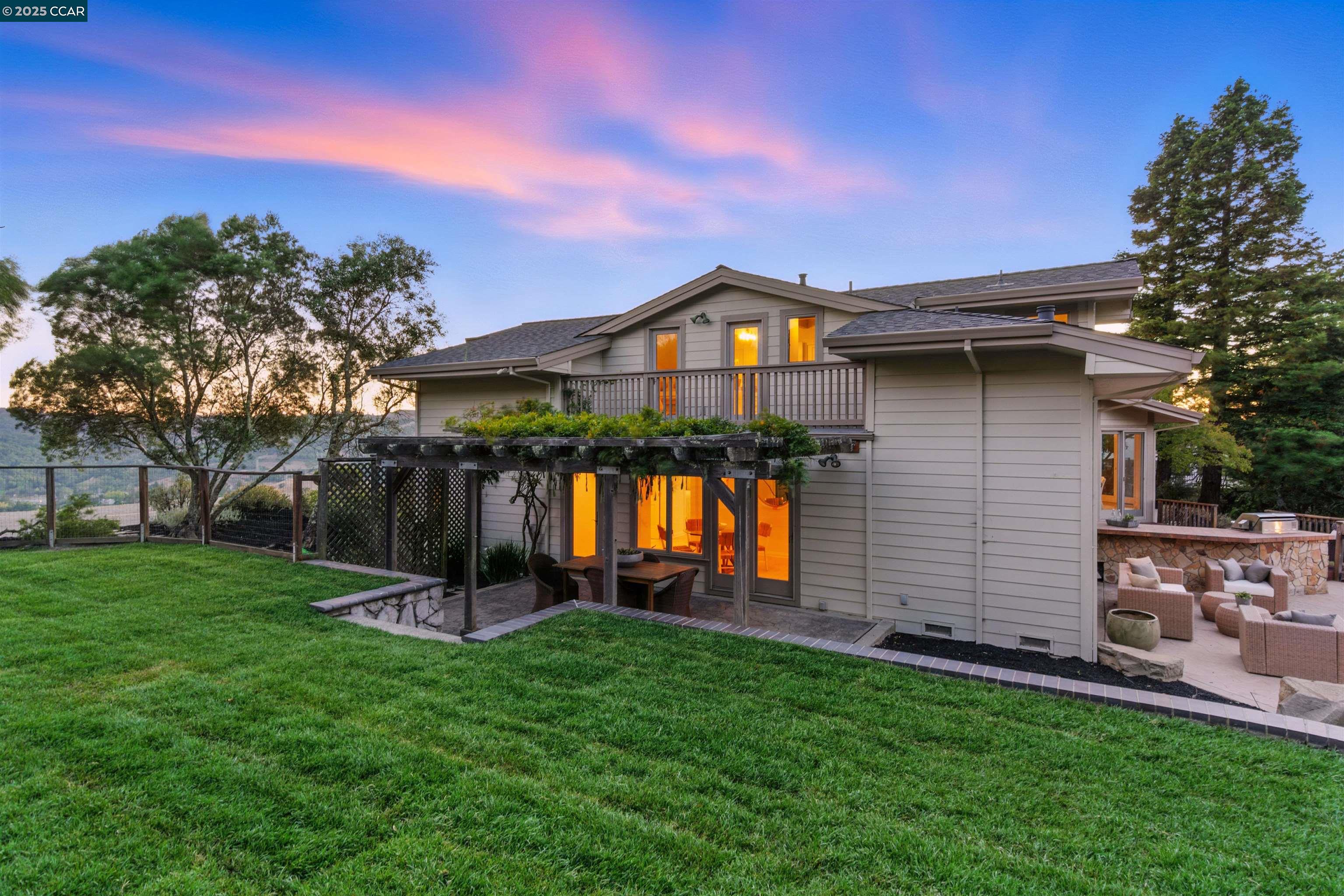 89 Donald Dr