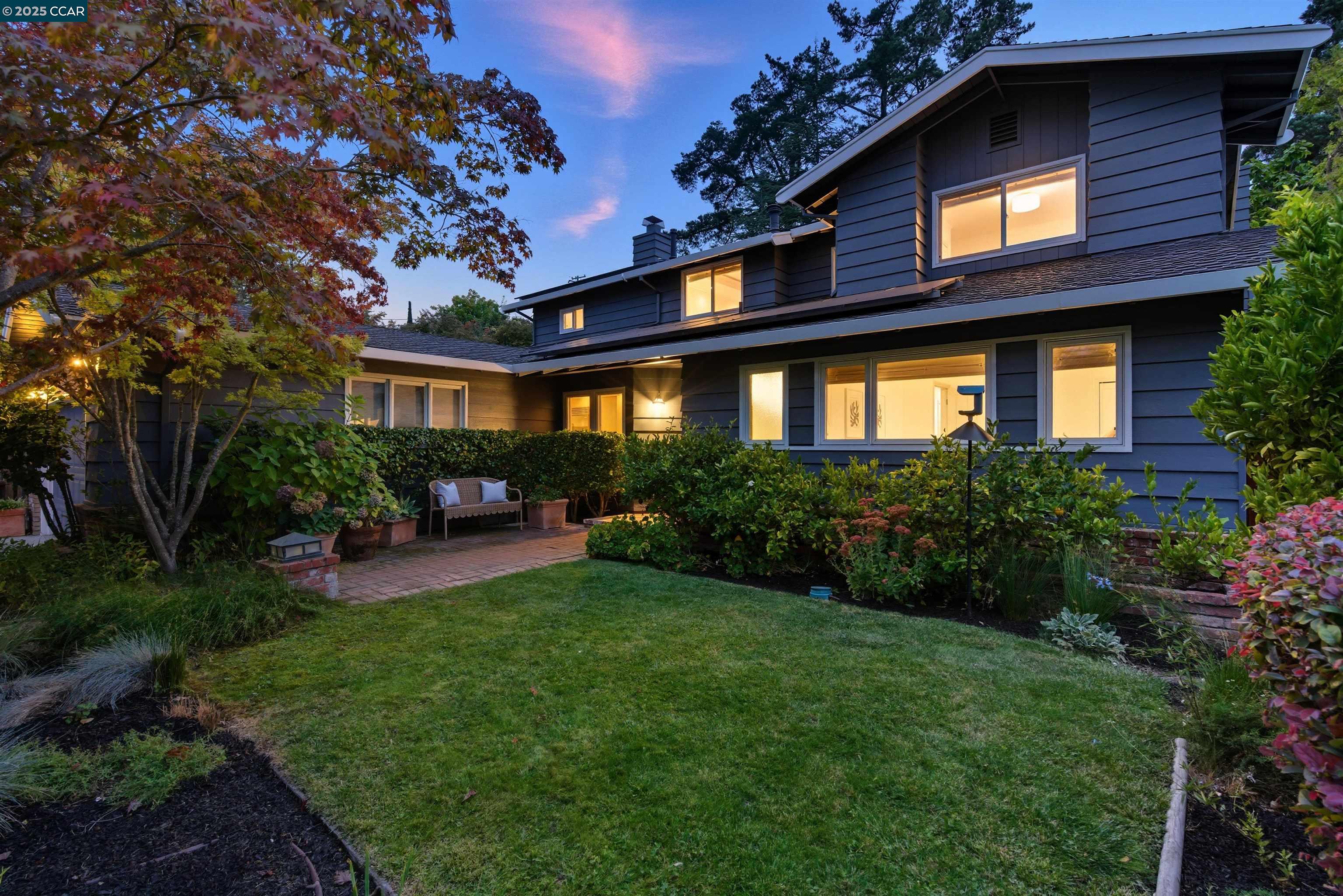 81 Coral Dr