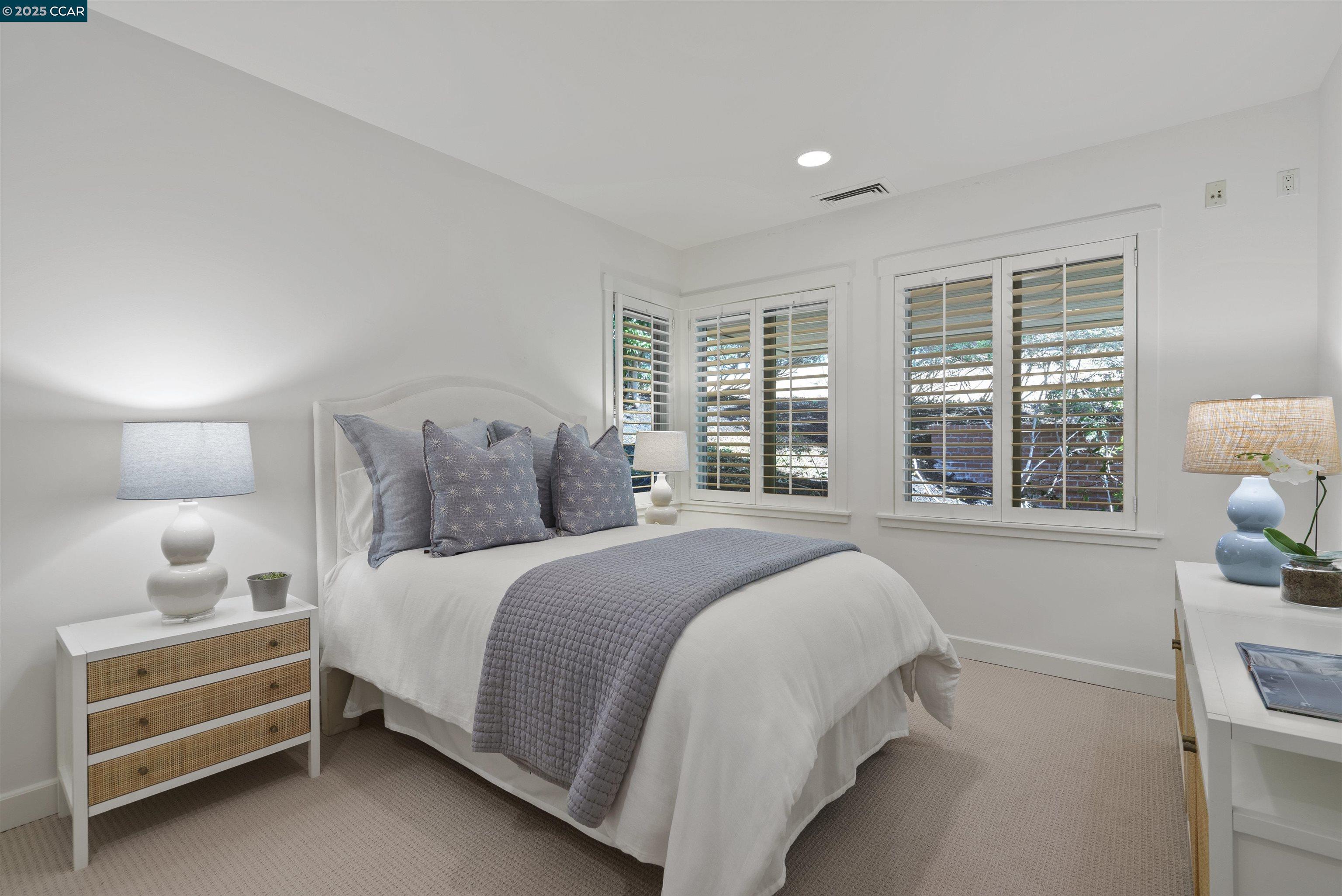 15 Orinda View Road, Orinda