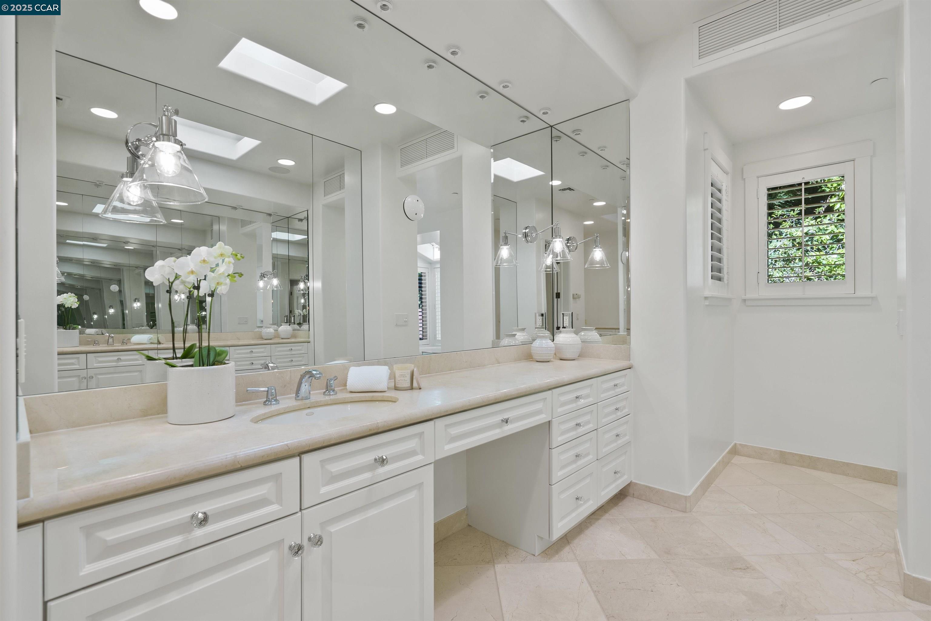 15 Orinda View Road, Orinda