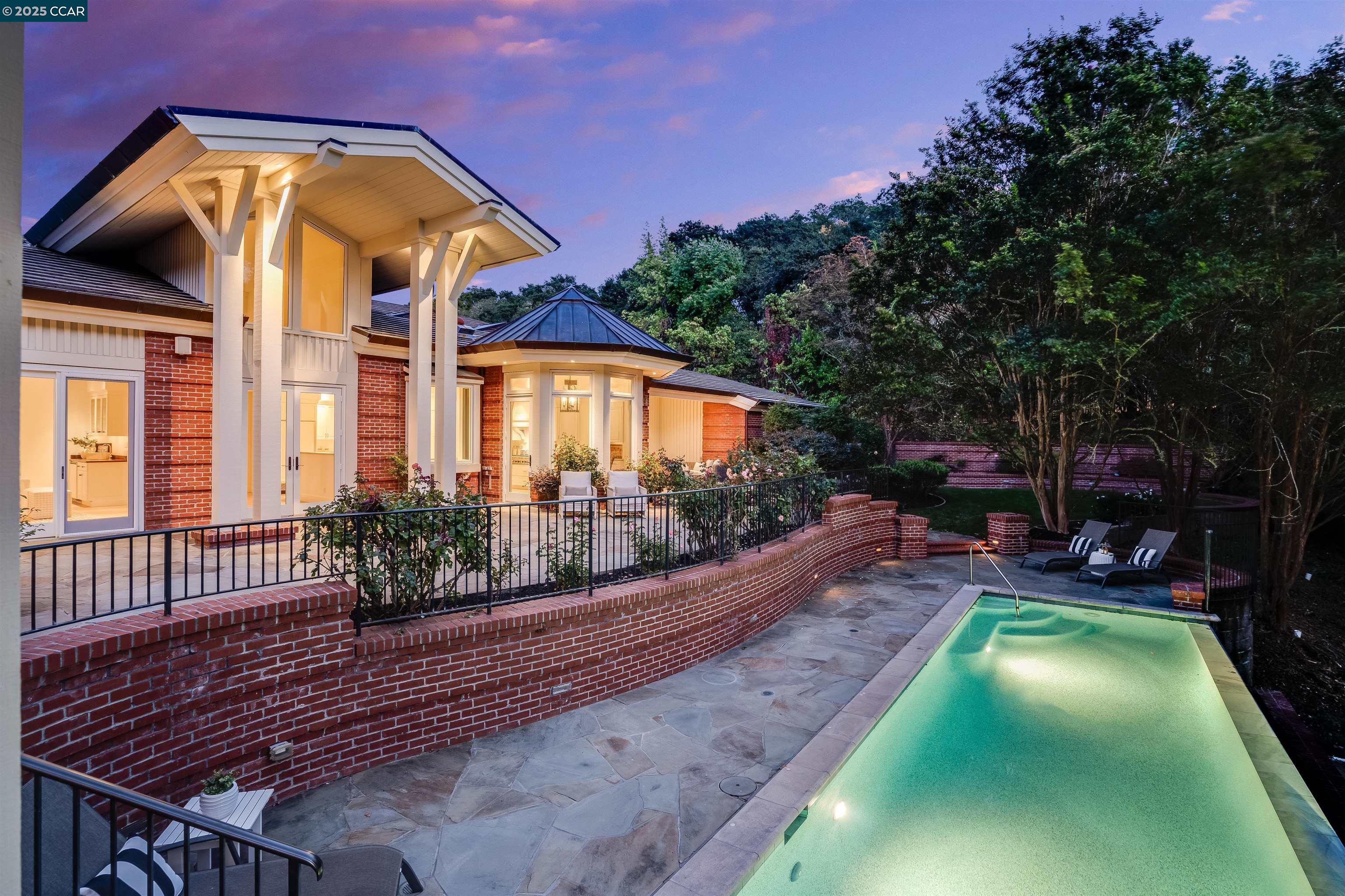 15 Orinda View Road, Orinda