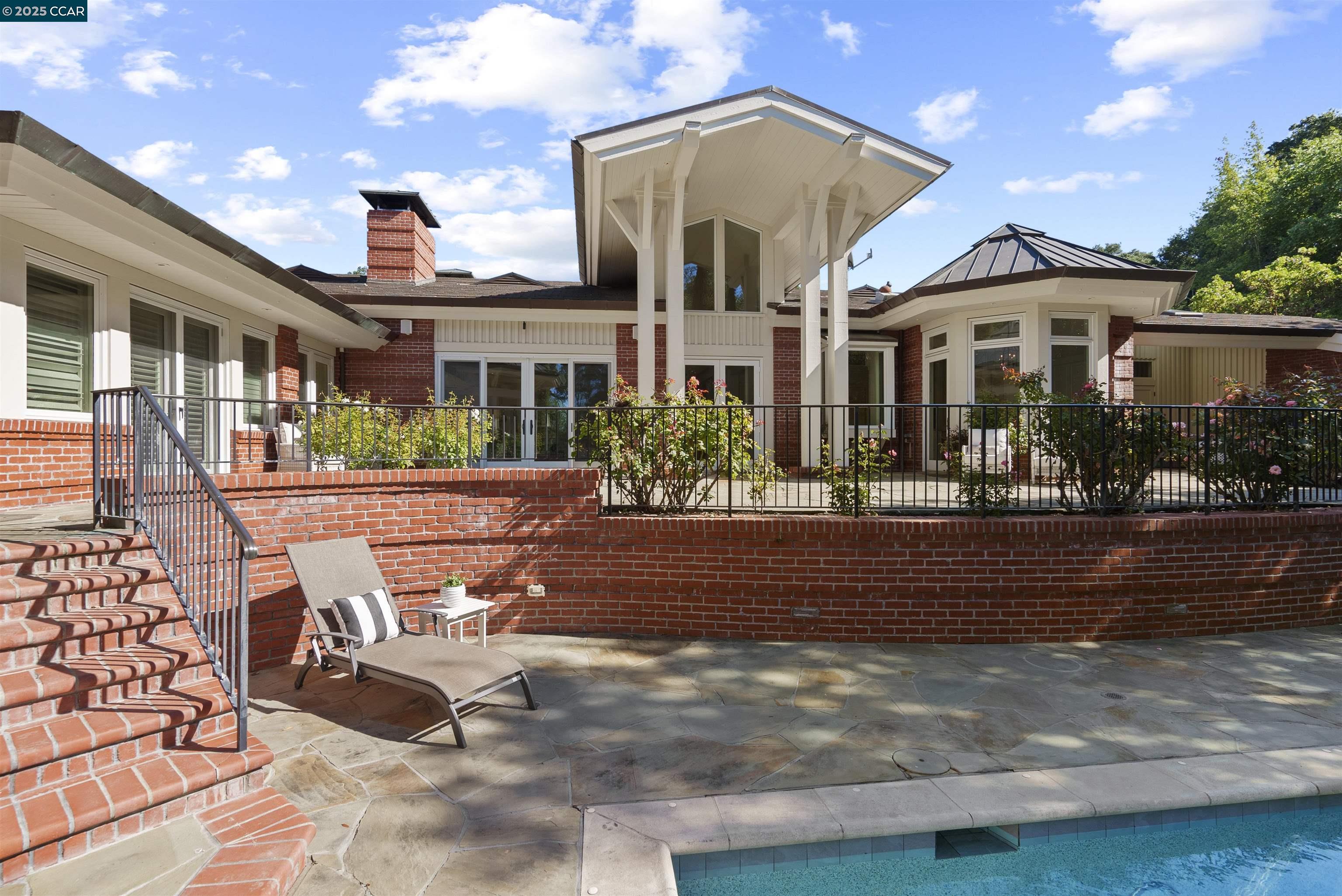 15 Orinda View Road, Orinda