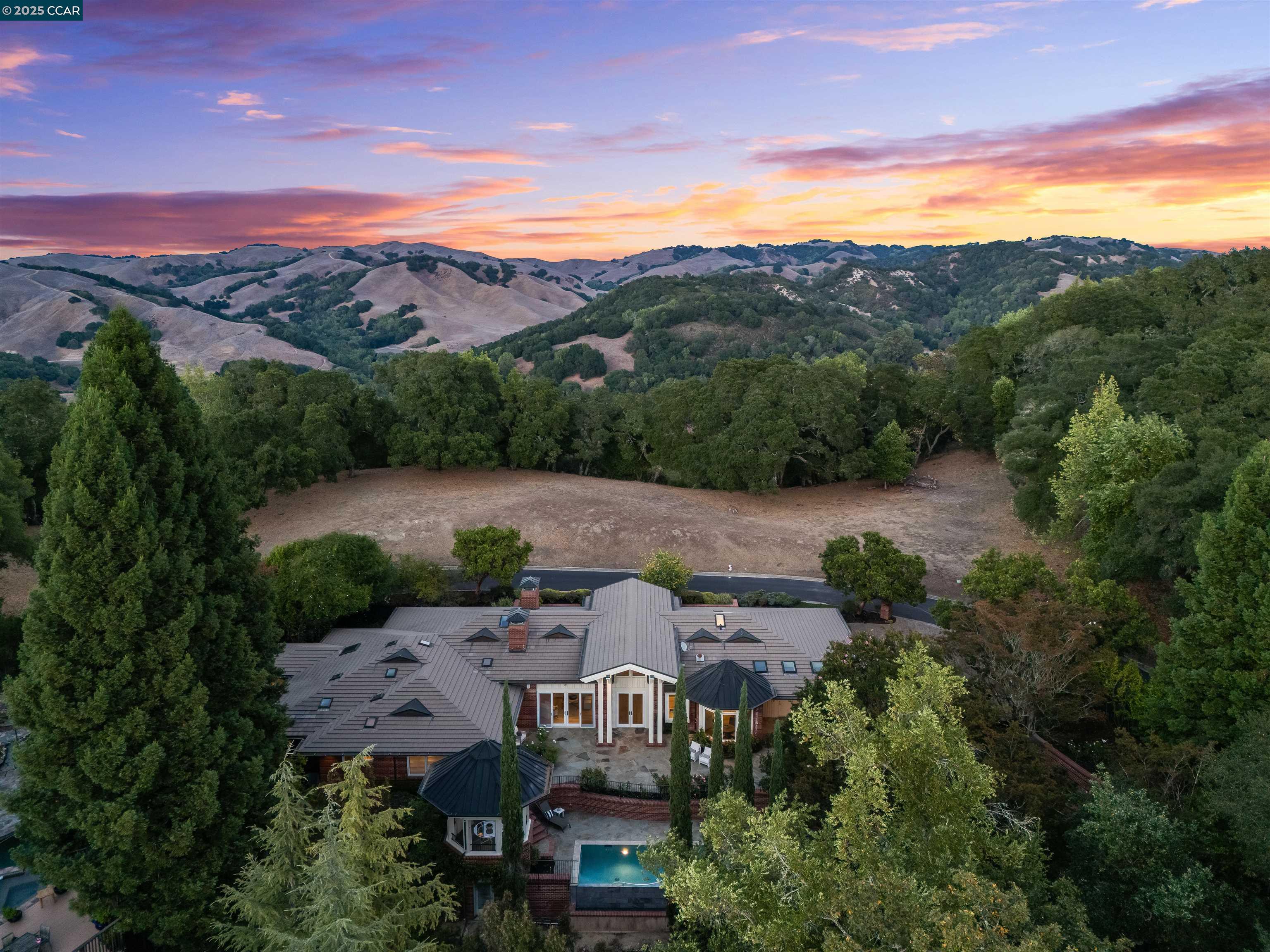 15 Orinda View Road, Orinda