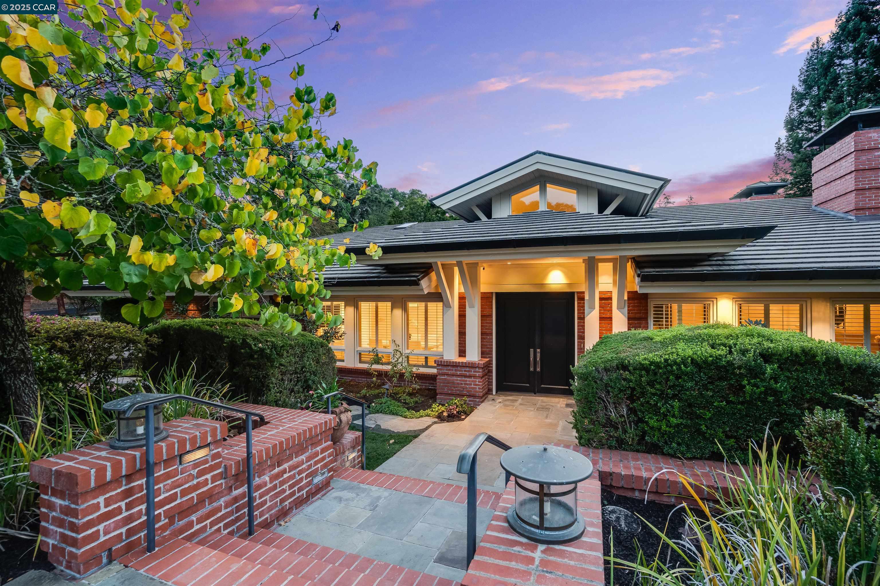 15 Orinda View Road, Orinda