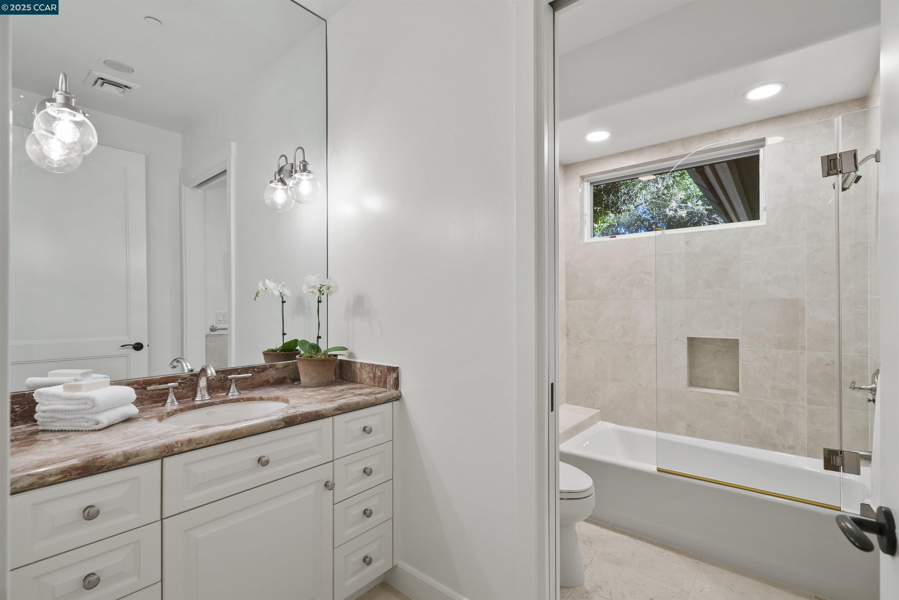 15 Orinda View Road, Orinda