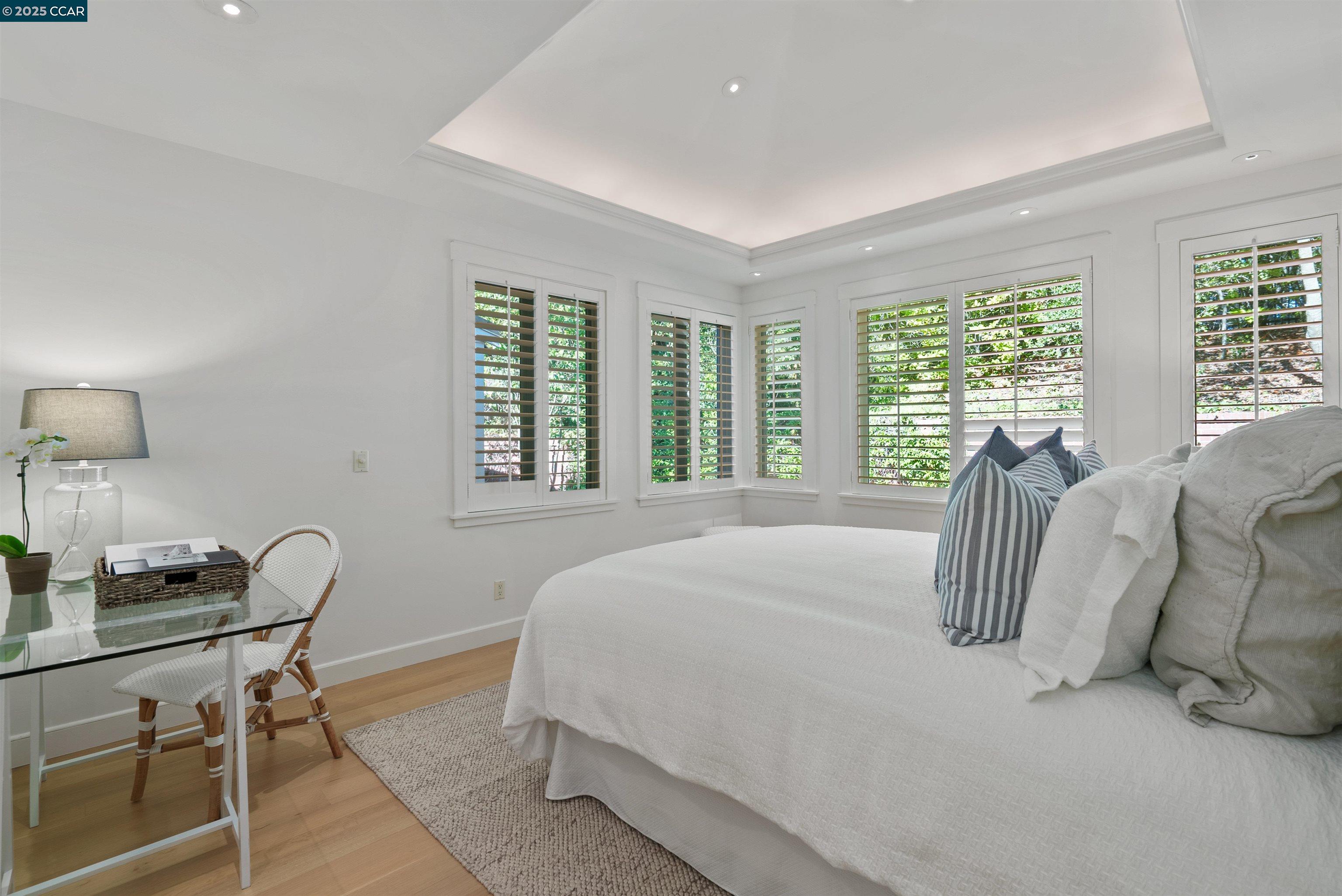 15 Orinda View Road, Orinda