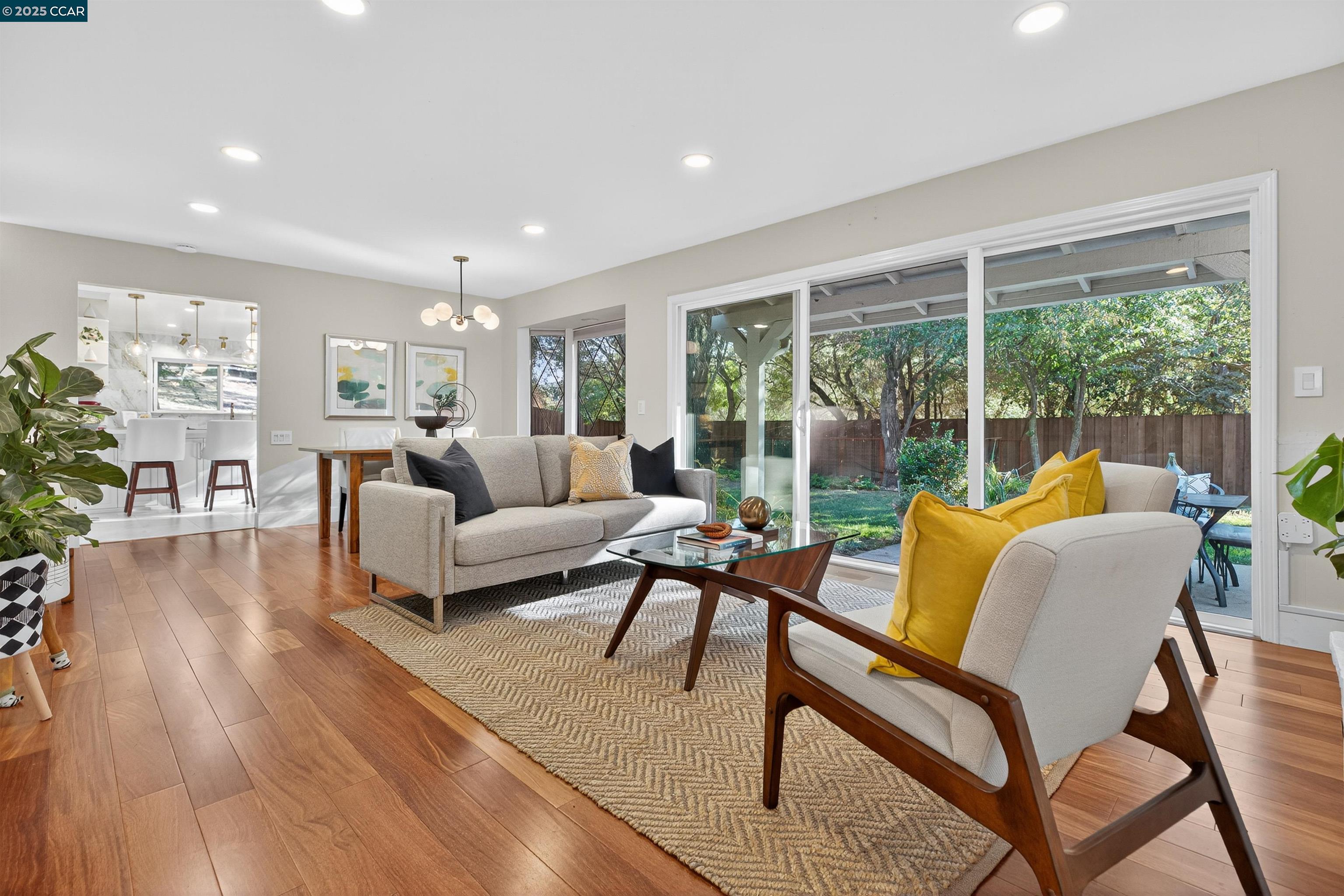 10 Chelton Ct, Orinda