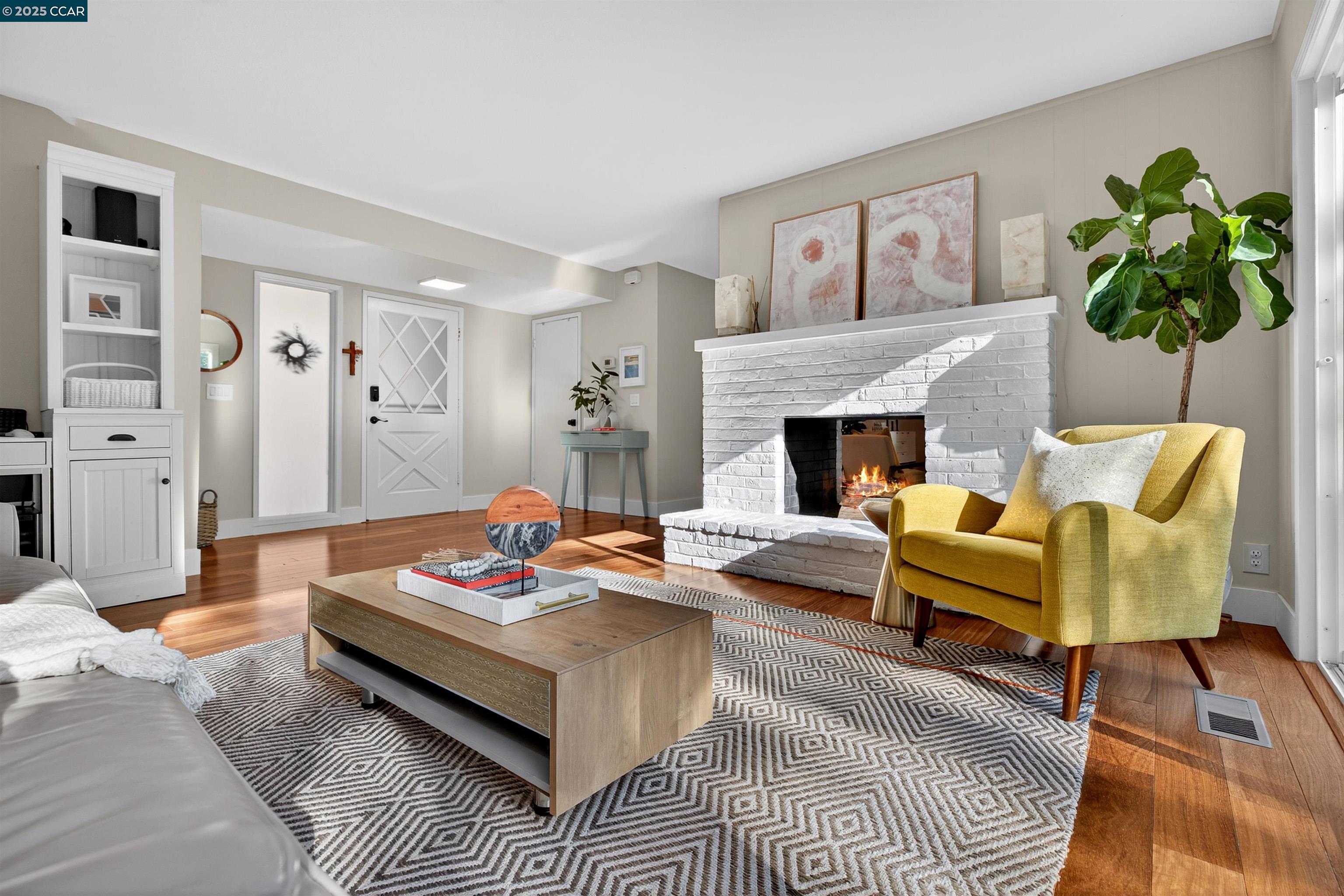 10 Chelton Ct, Orinda