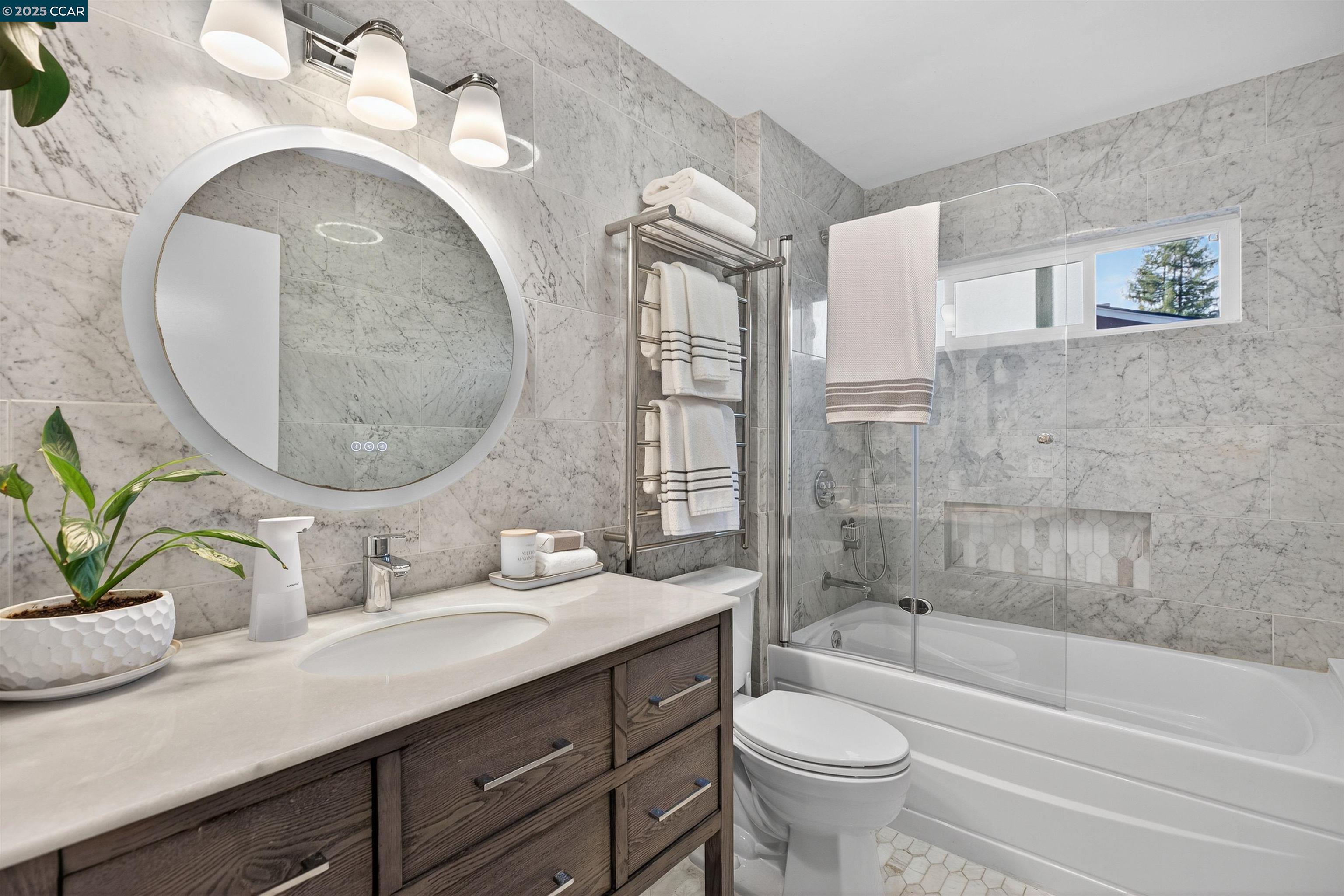 10 Chelton Ct, Orinda