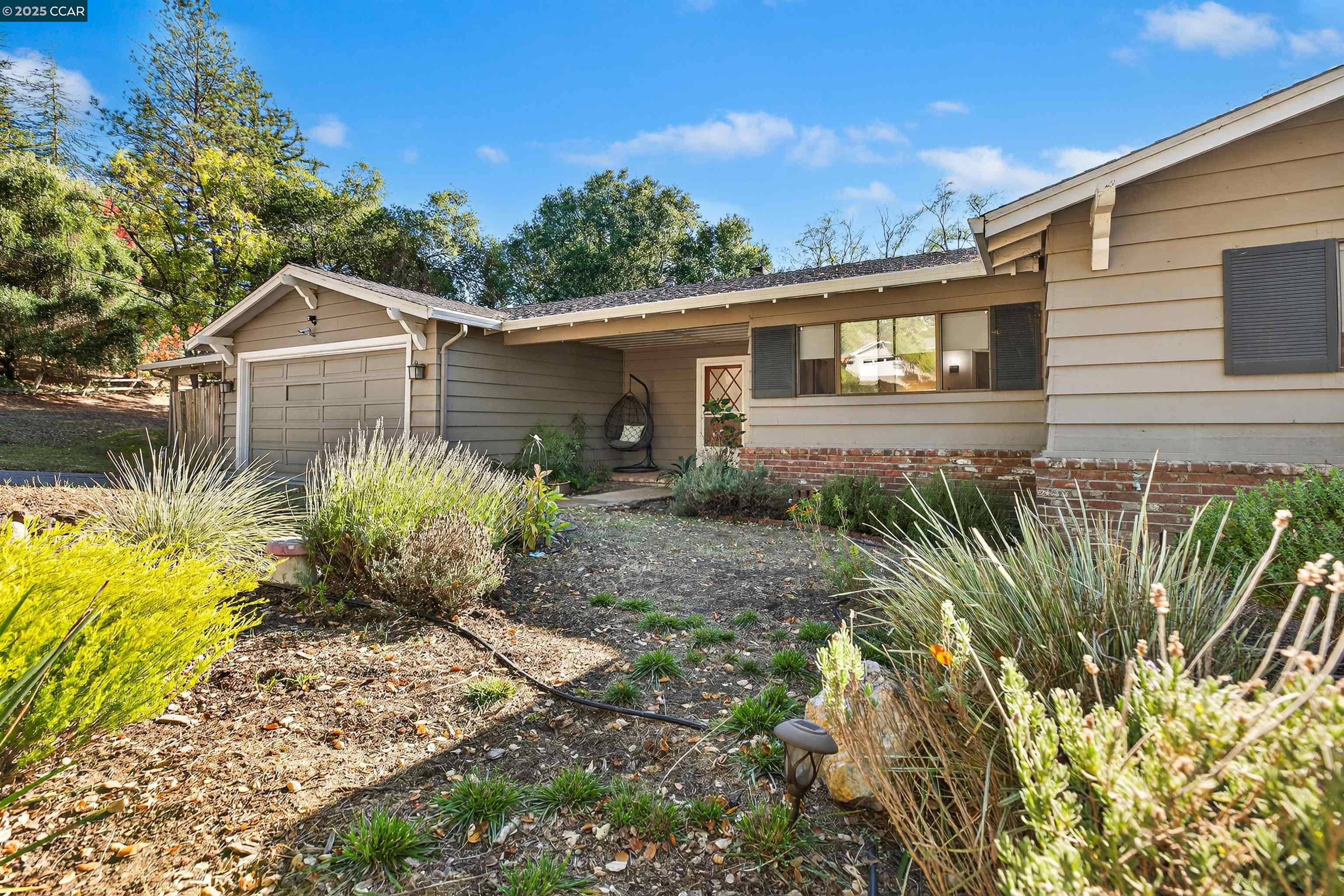 10 Chelton Ct, Orinda