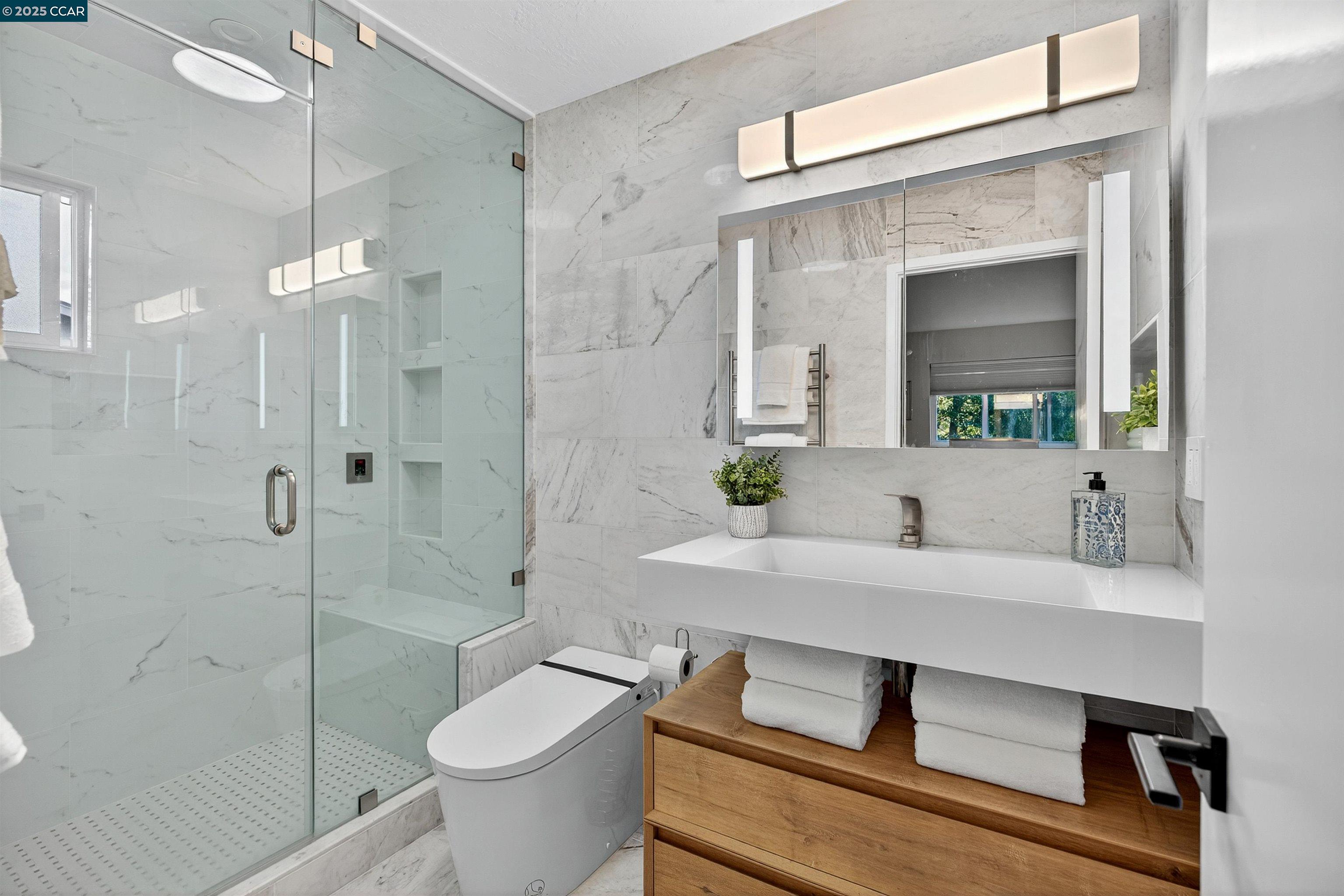 10 Chelton Ct, Orinda