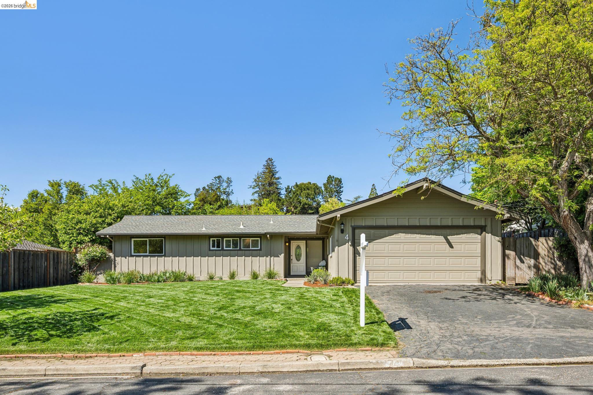 4 Camelford Ct