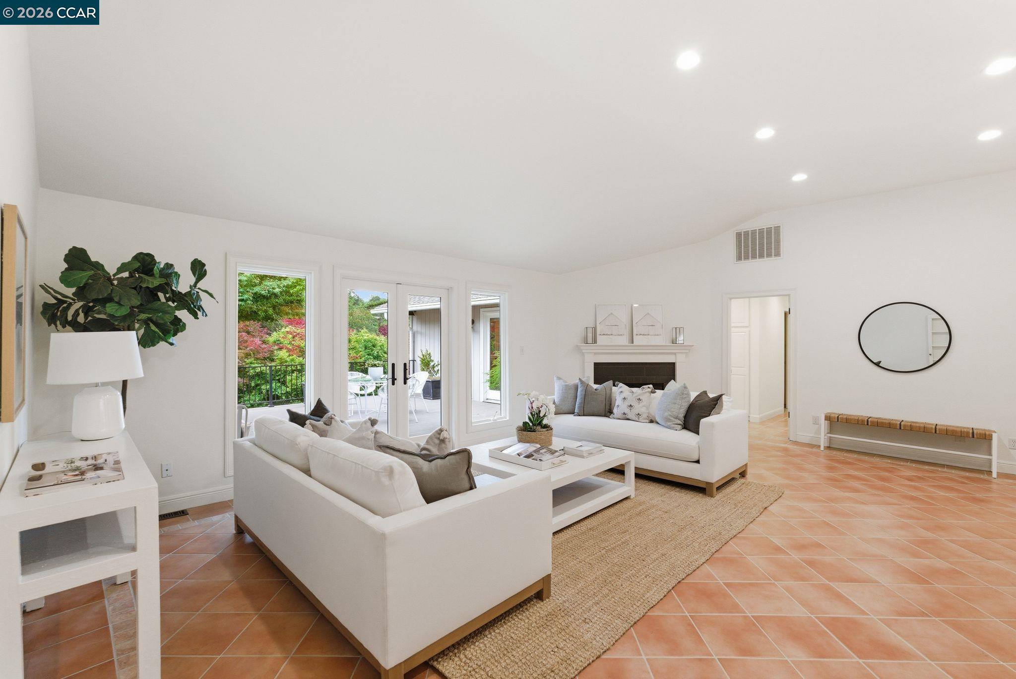 80 Tara Rd