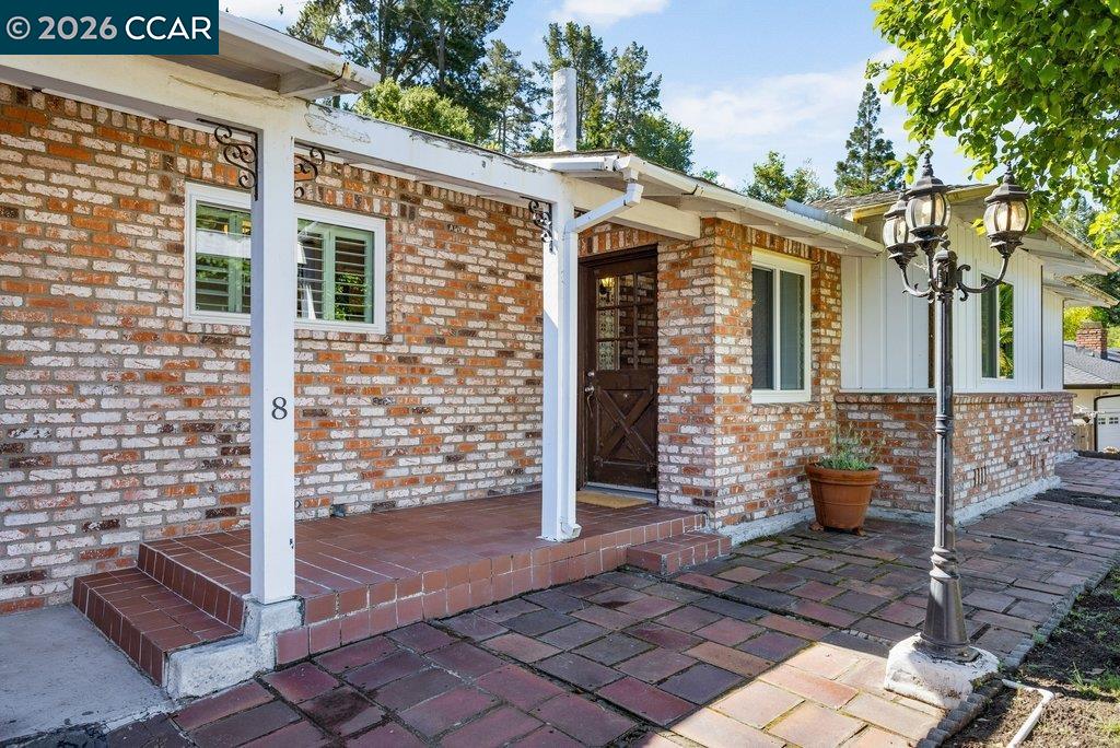8 Ramona Drive