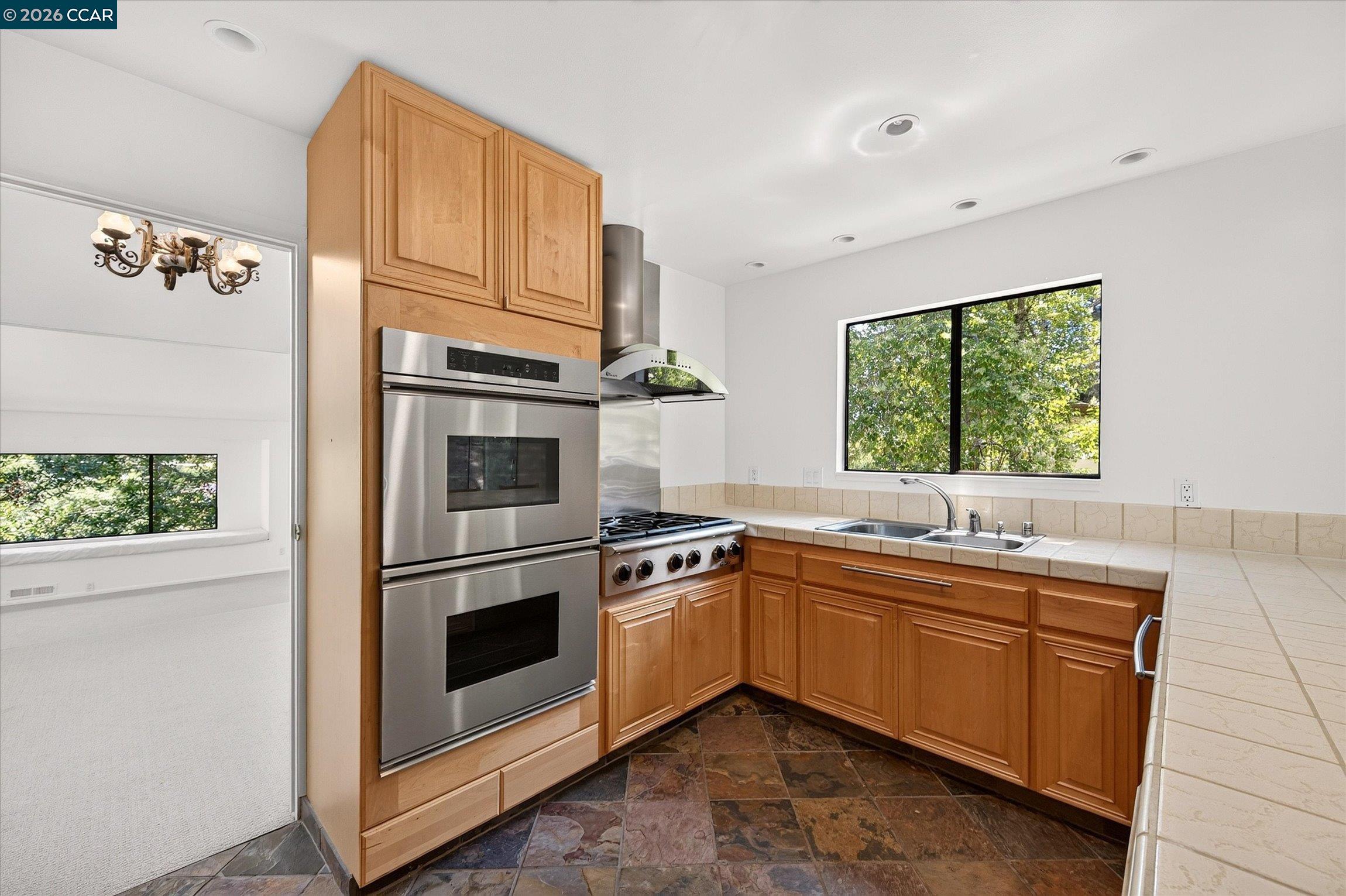 53 Sleepy Hollow Ln