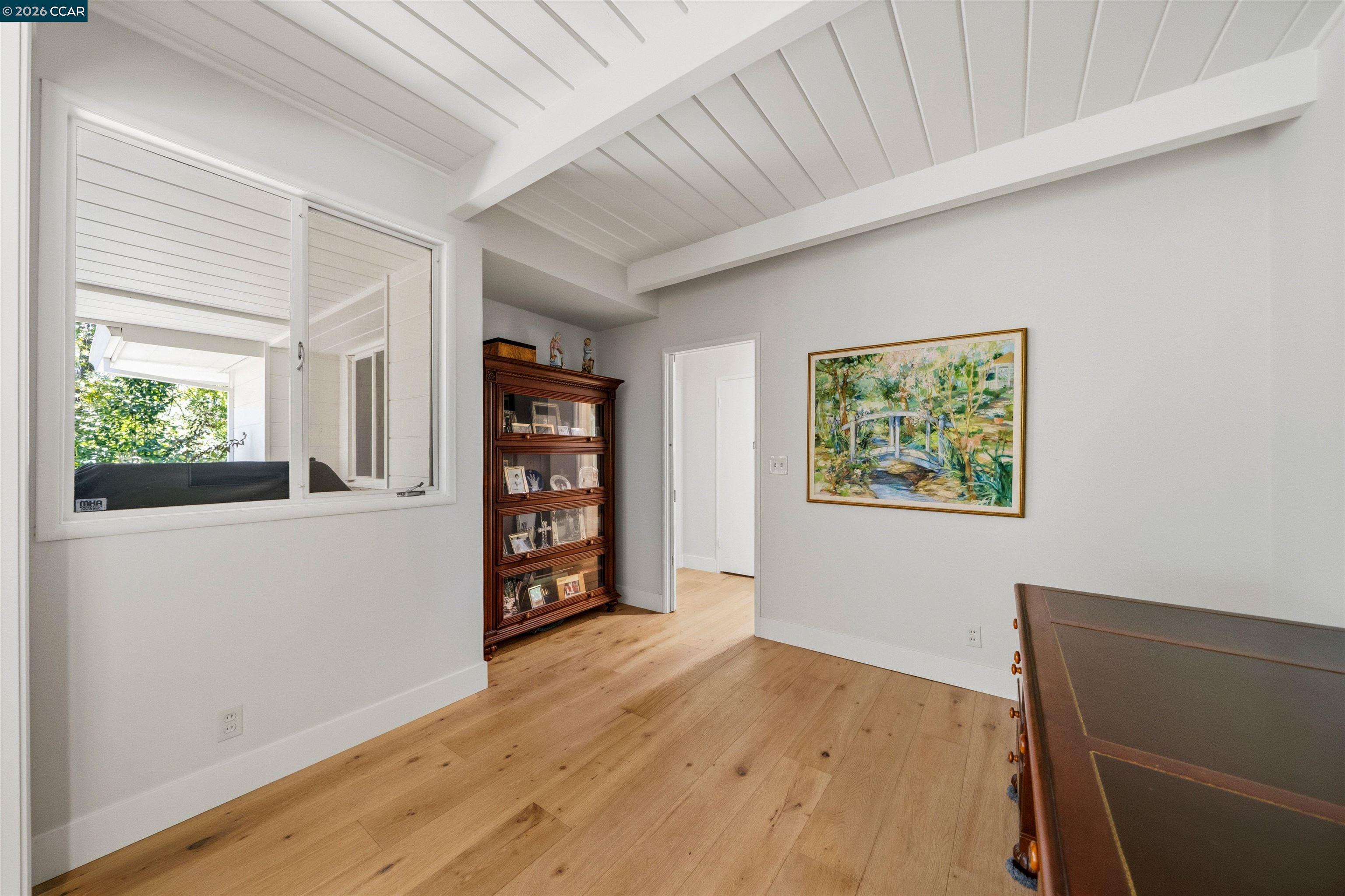 18 Sycamore Rd