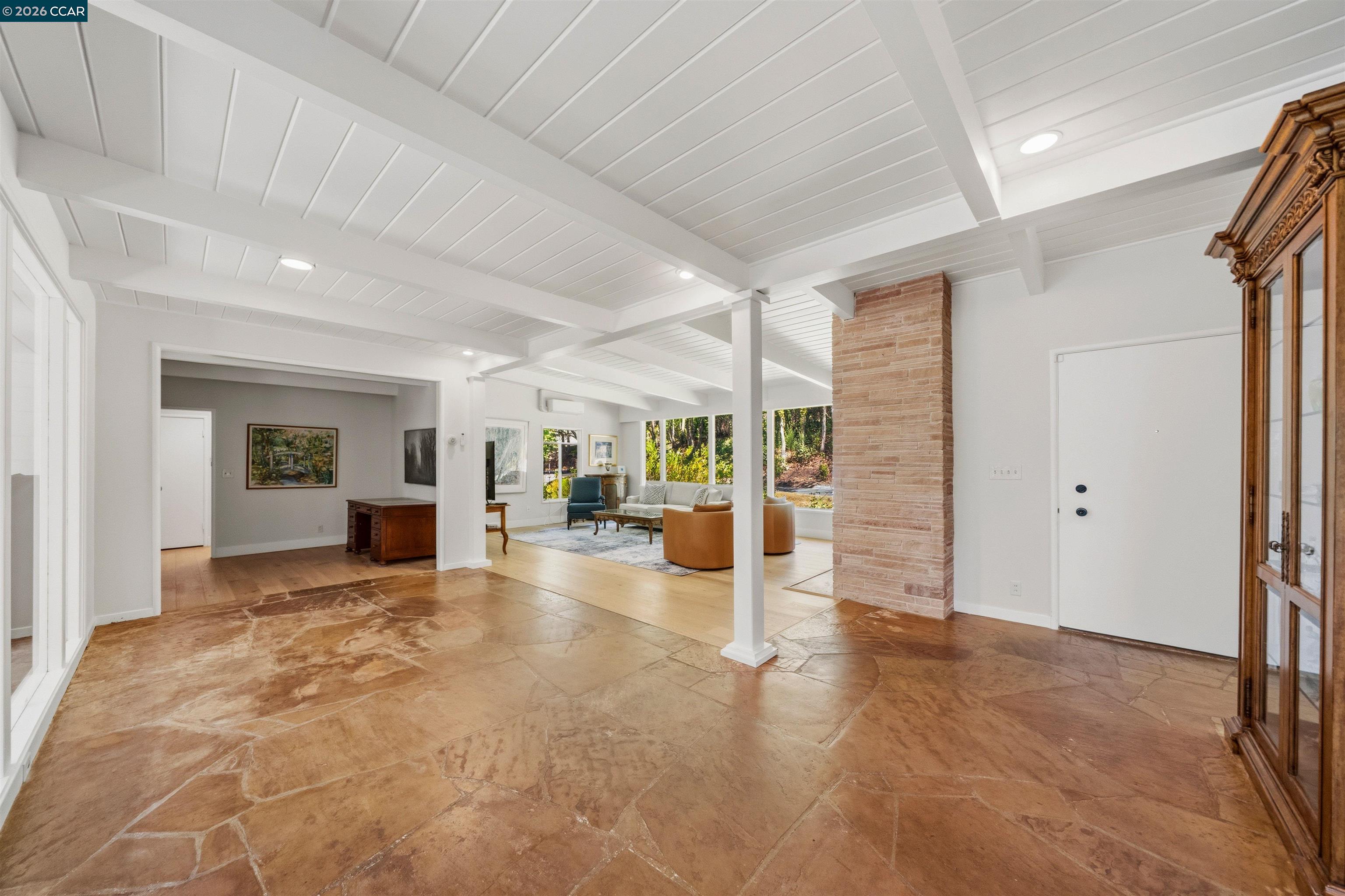 18 Sycamore Rd