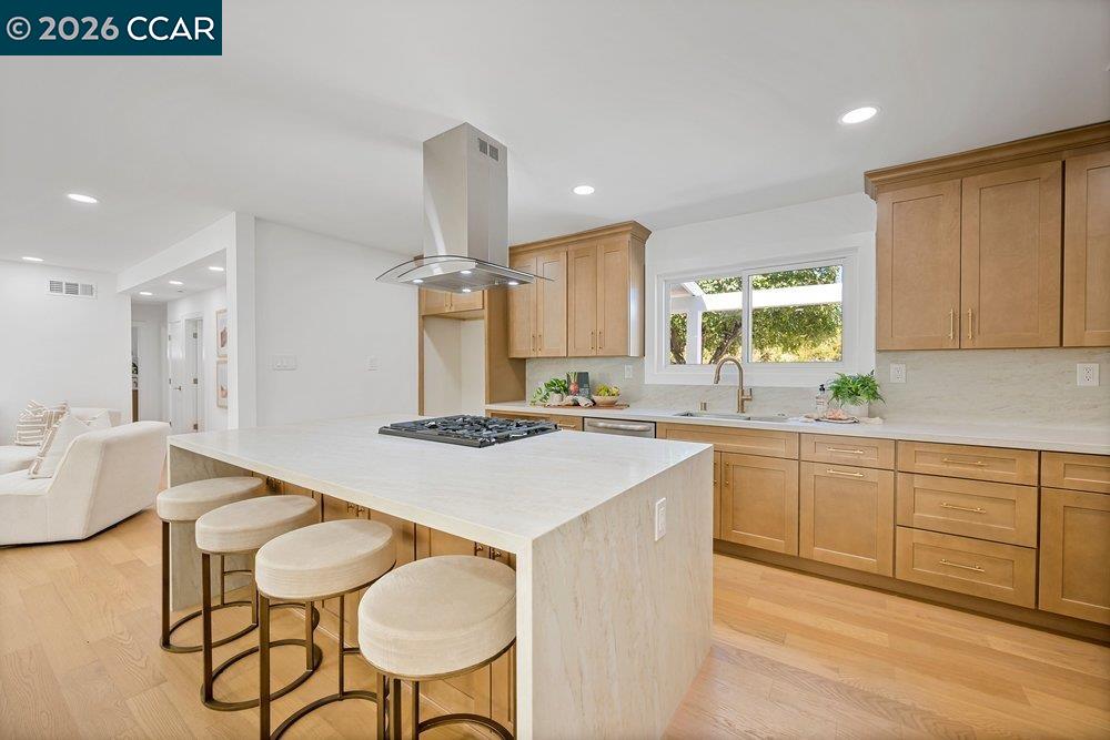 8 Ramona Dr