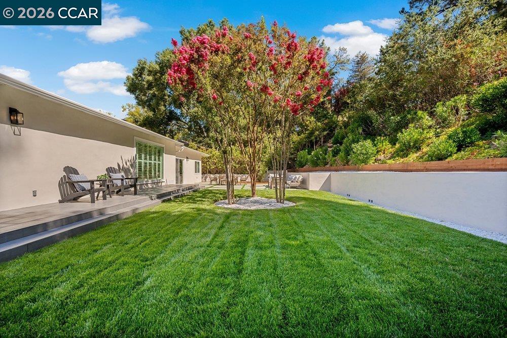 8 Ramona Dr