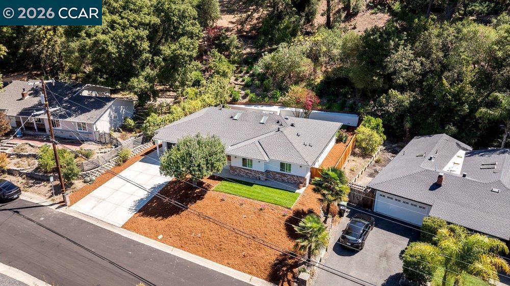 8 Ramona Dr