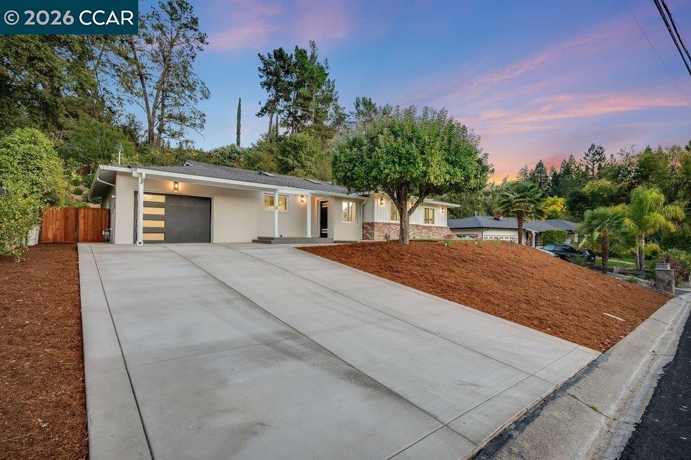 8 Ramona Dr