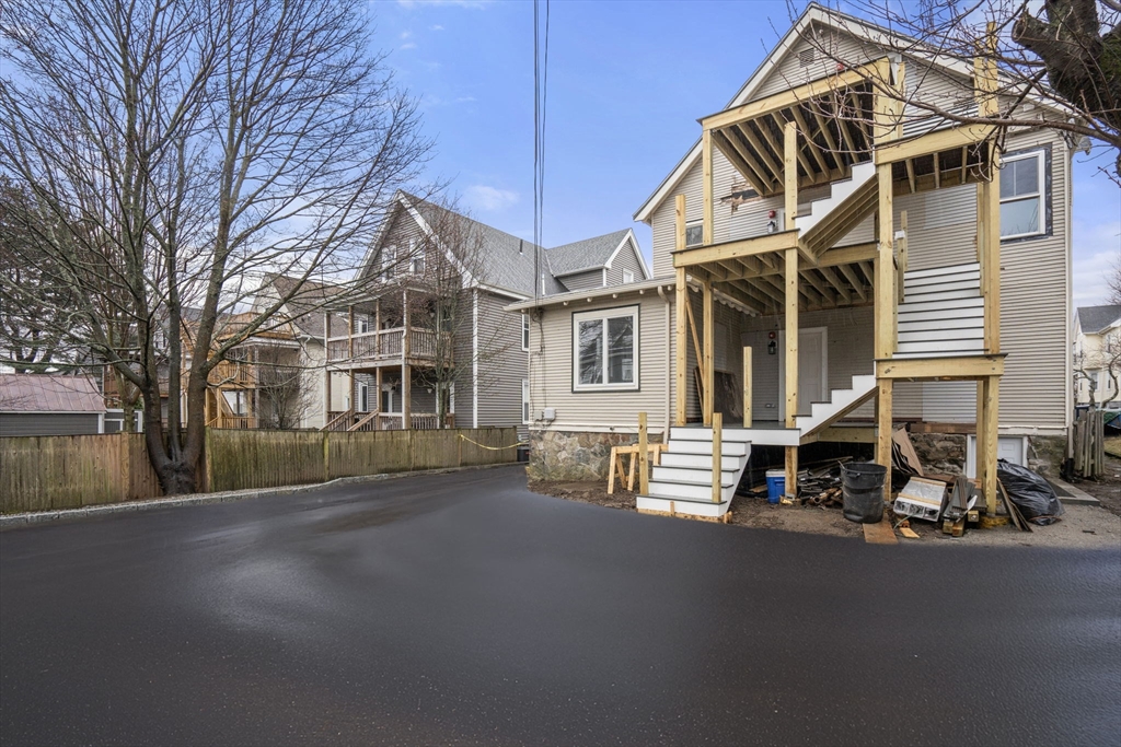 43 Ainsworth Street # 1