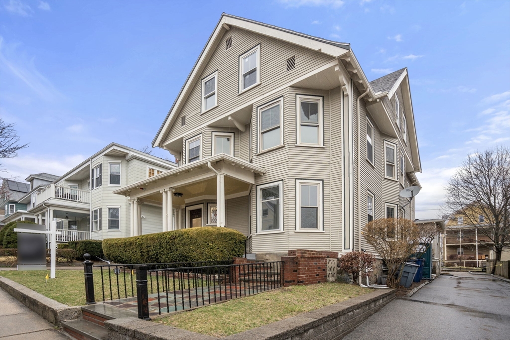 43 Ainsworth Street # 1