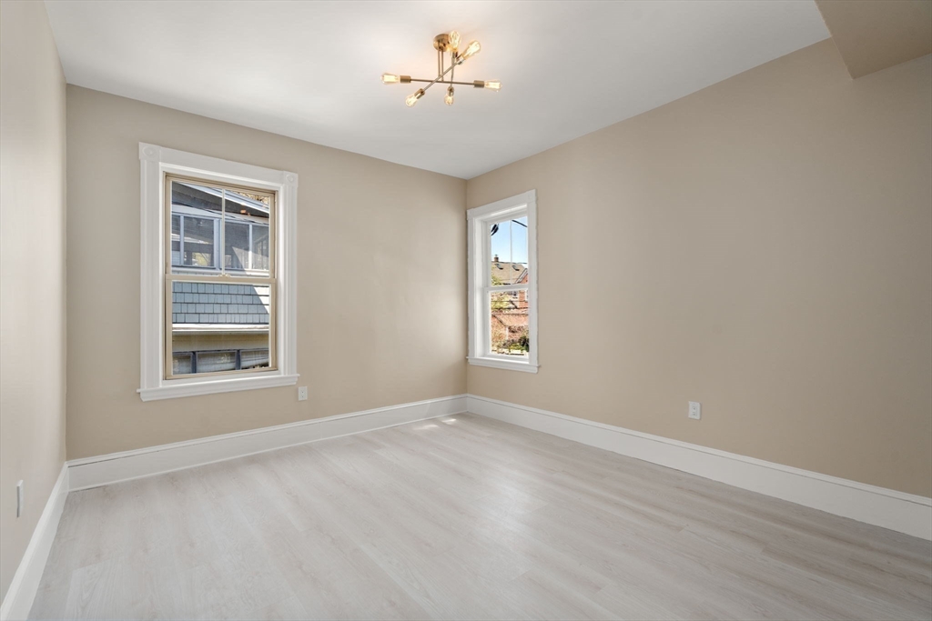 43 Ainsworth Street # 2