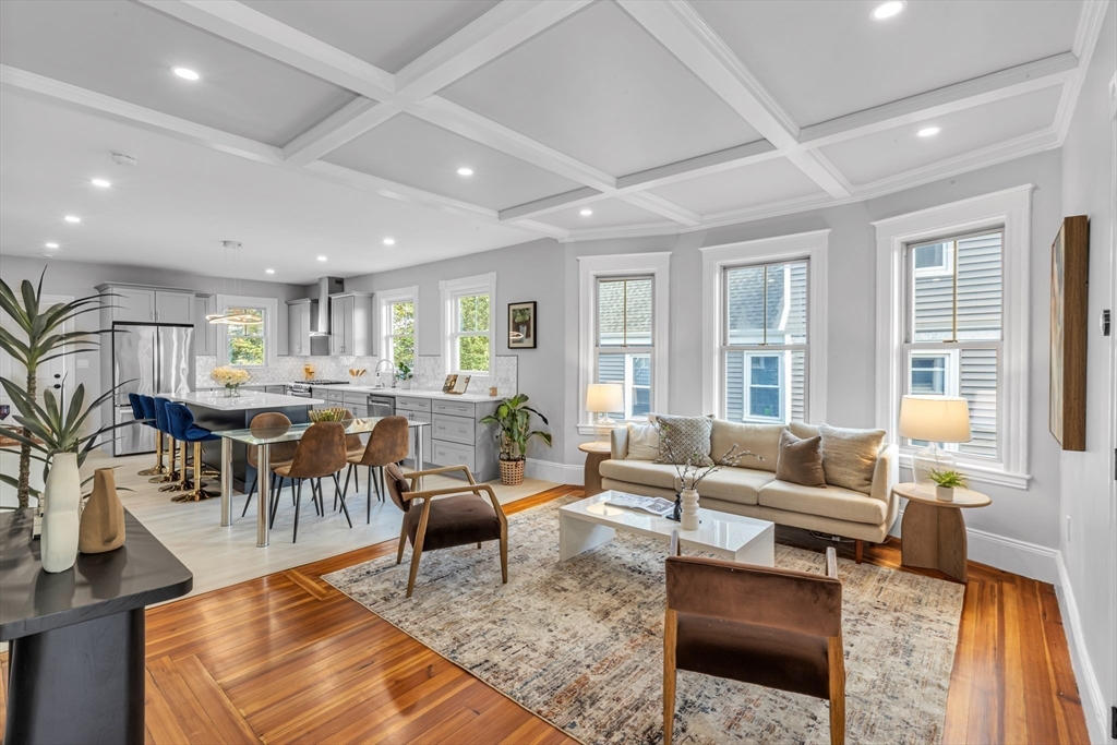 43 Ainsworth Street # 2