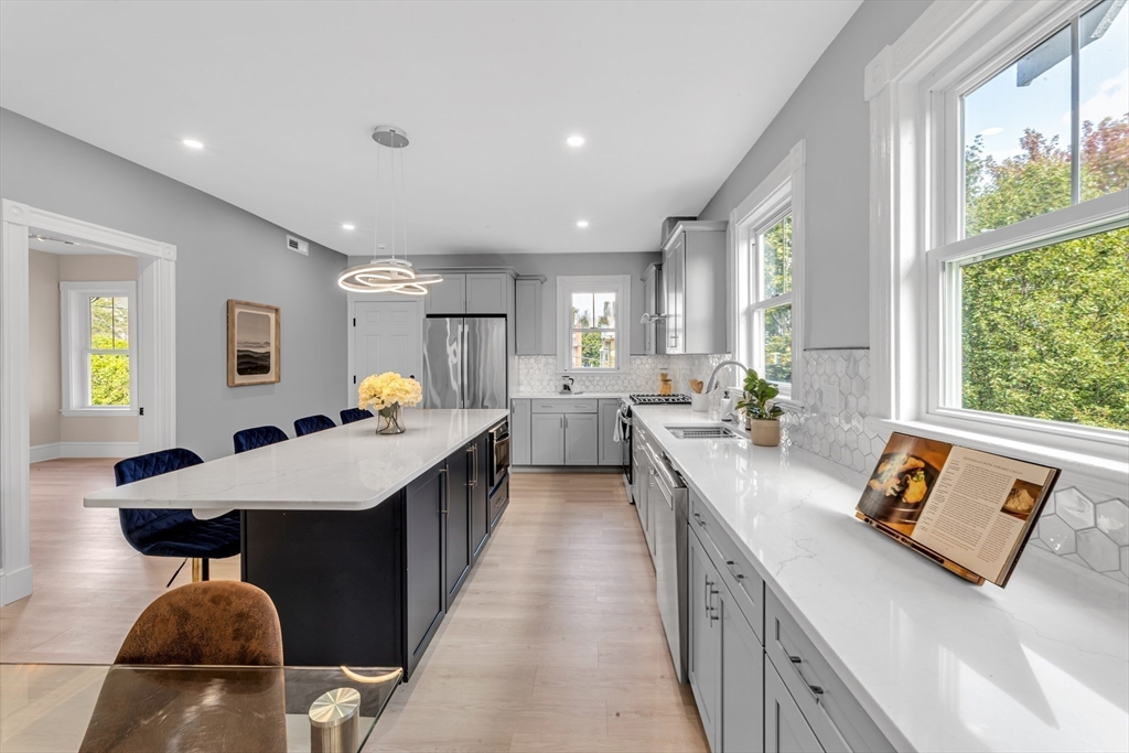 43 Ainsworth Street # 2