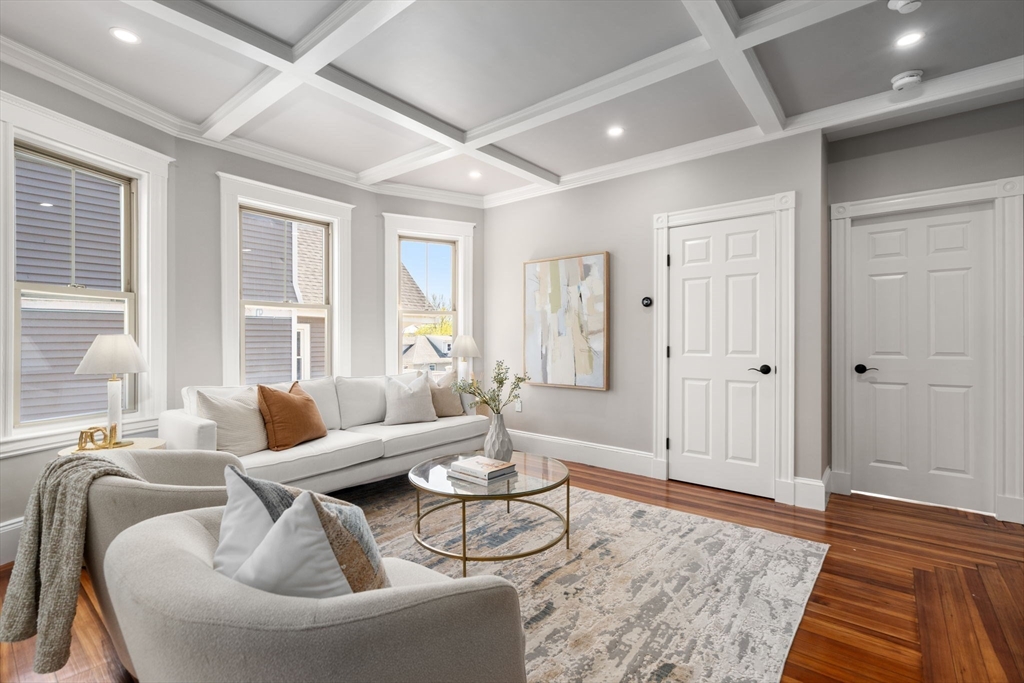 43 Ainsworth Street # 2