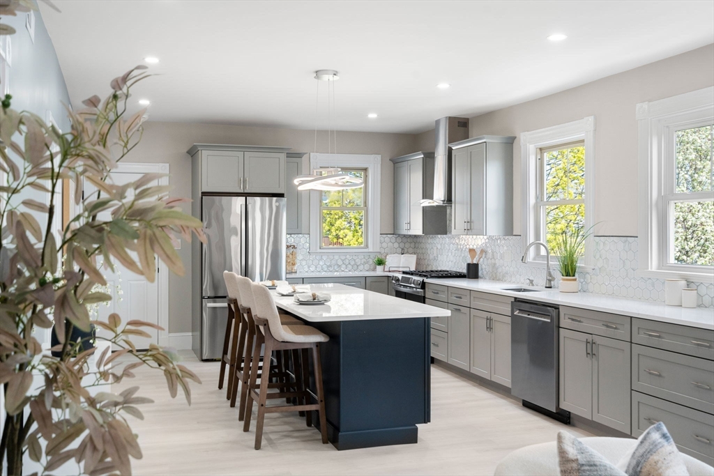 43 Ainsworth Street # 2