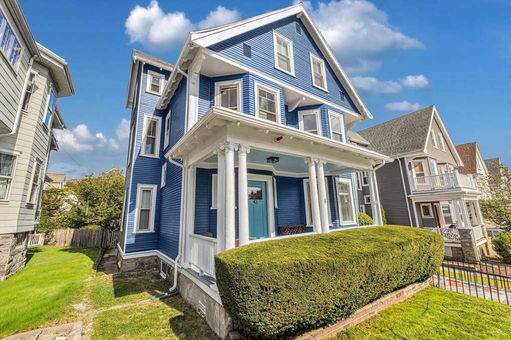 43 Ainsworth Street # 2