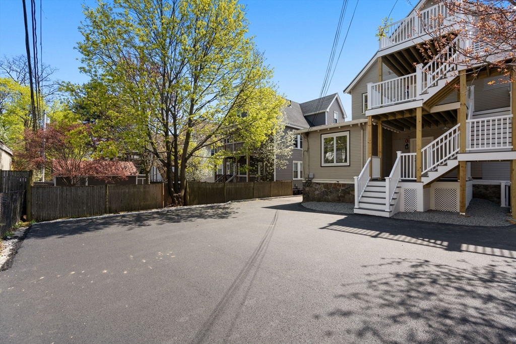 43 Ainsworth Street # 2