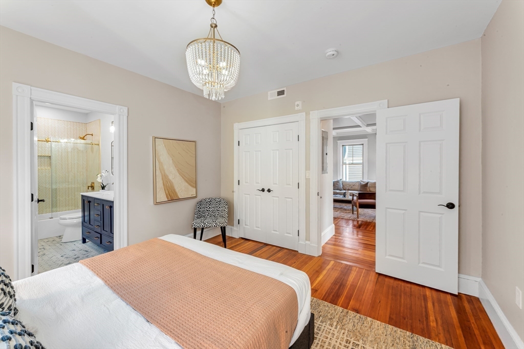 43 Ainsworth Street # 2