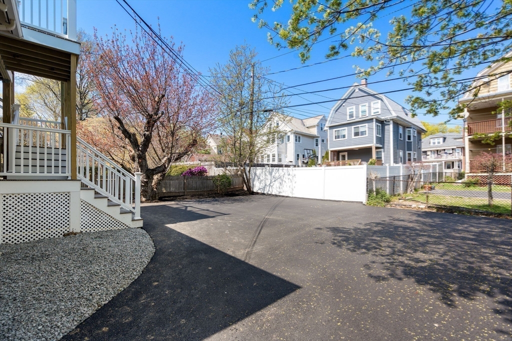 43 Ainsworth Street # 2