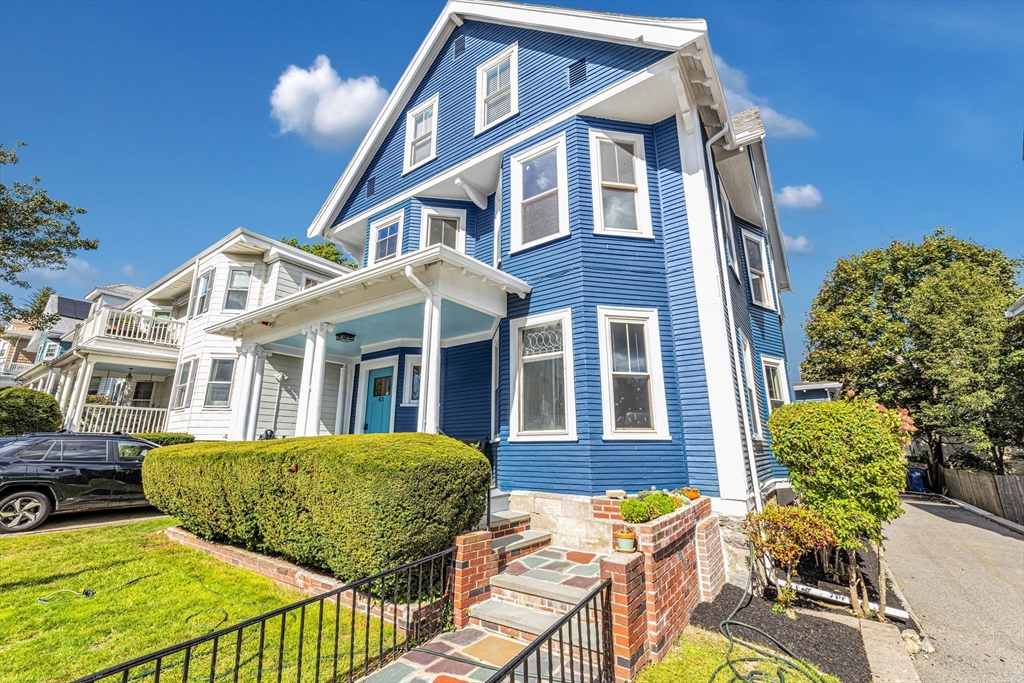 43 Ainsworth Street # 2