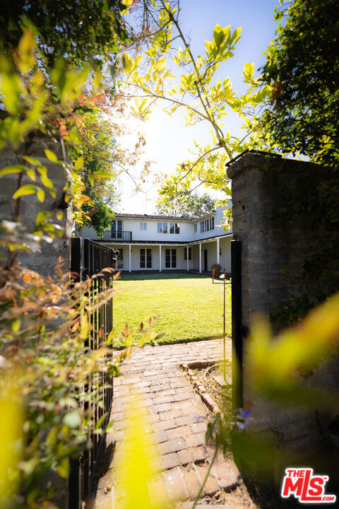 642 Chaucer Road